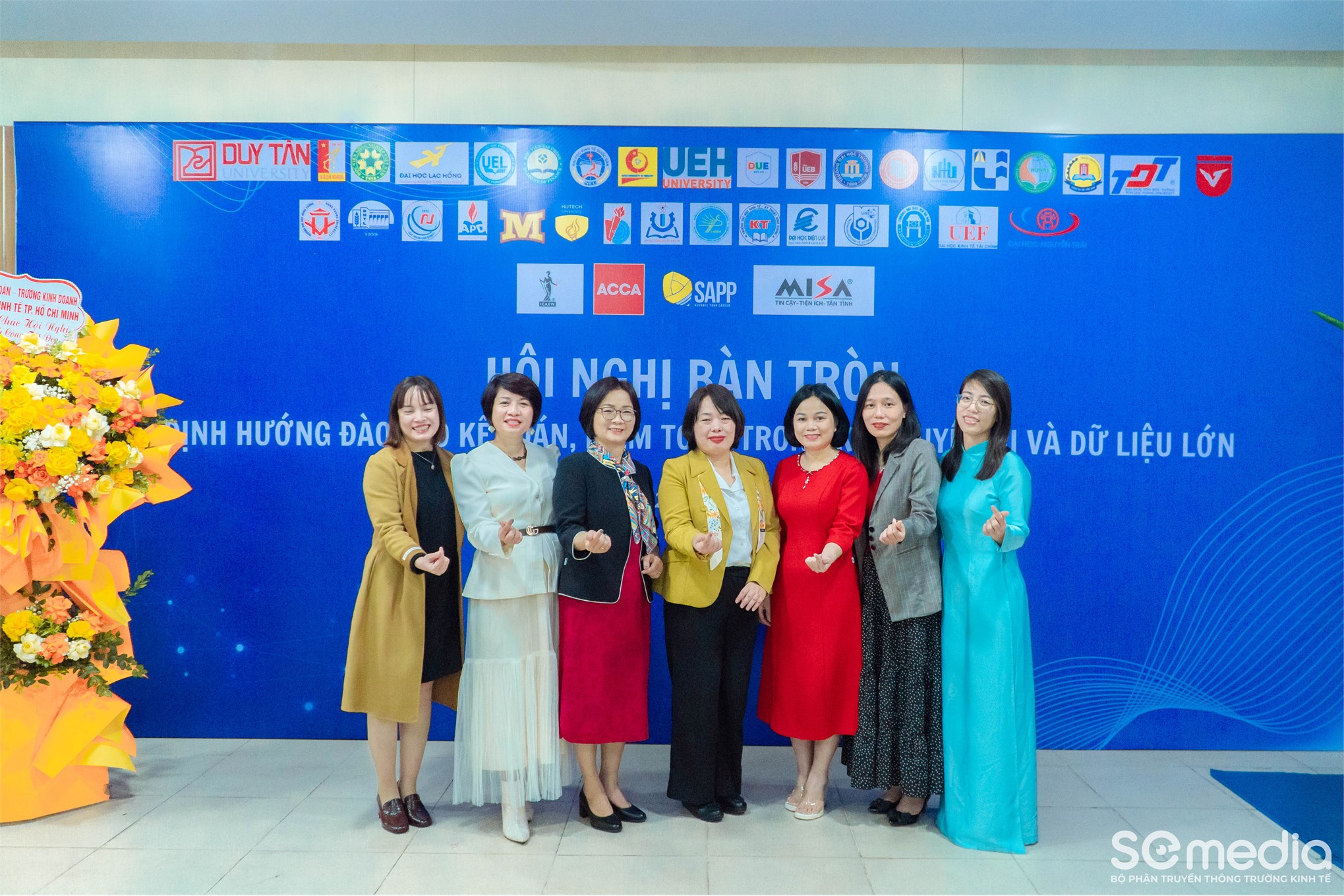 Trường kinh tế, Đại học Công nghiệp Hà Nội tổ chức hội nghị bàn tròn về định hướng đào tạo ngành kế toán – kiểm toán trong kỷ nguyên ai và dữ liệu lớn