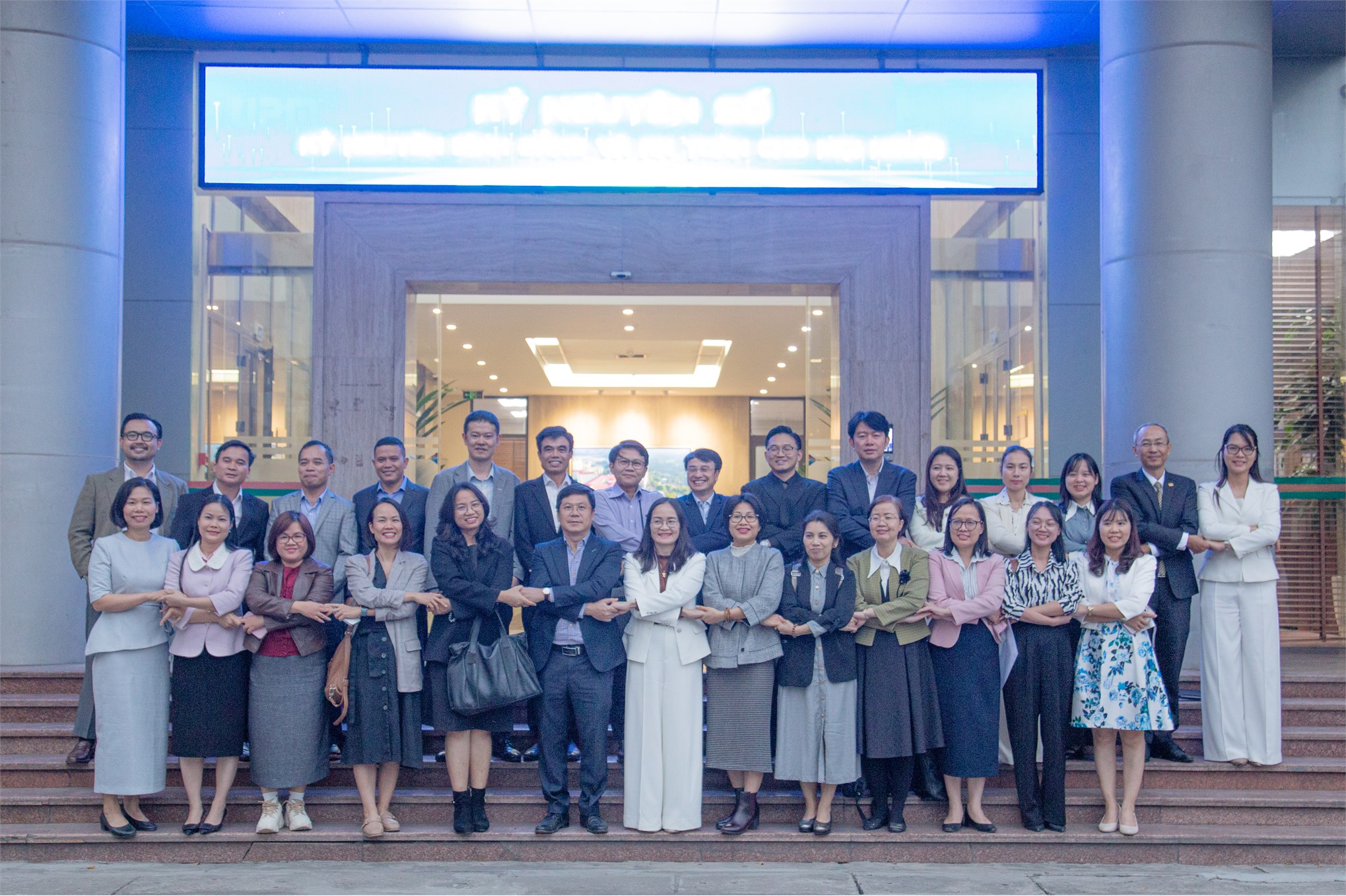 Trường kinh tế, Đại học Công nghiệp Hà Nội tổ chức hội nghị bàn tròn về định hướng đào tạo ngành kế toán – kiểm toán trong kỷ nguyên ai và dữ liệu lớn