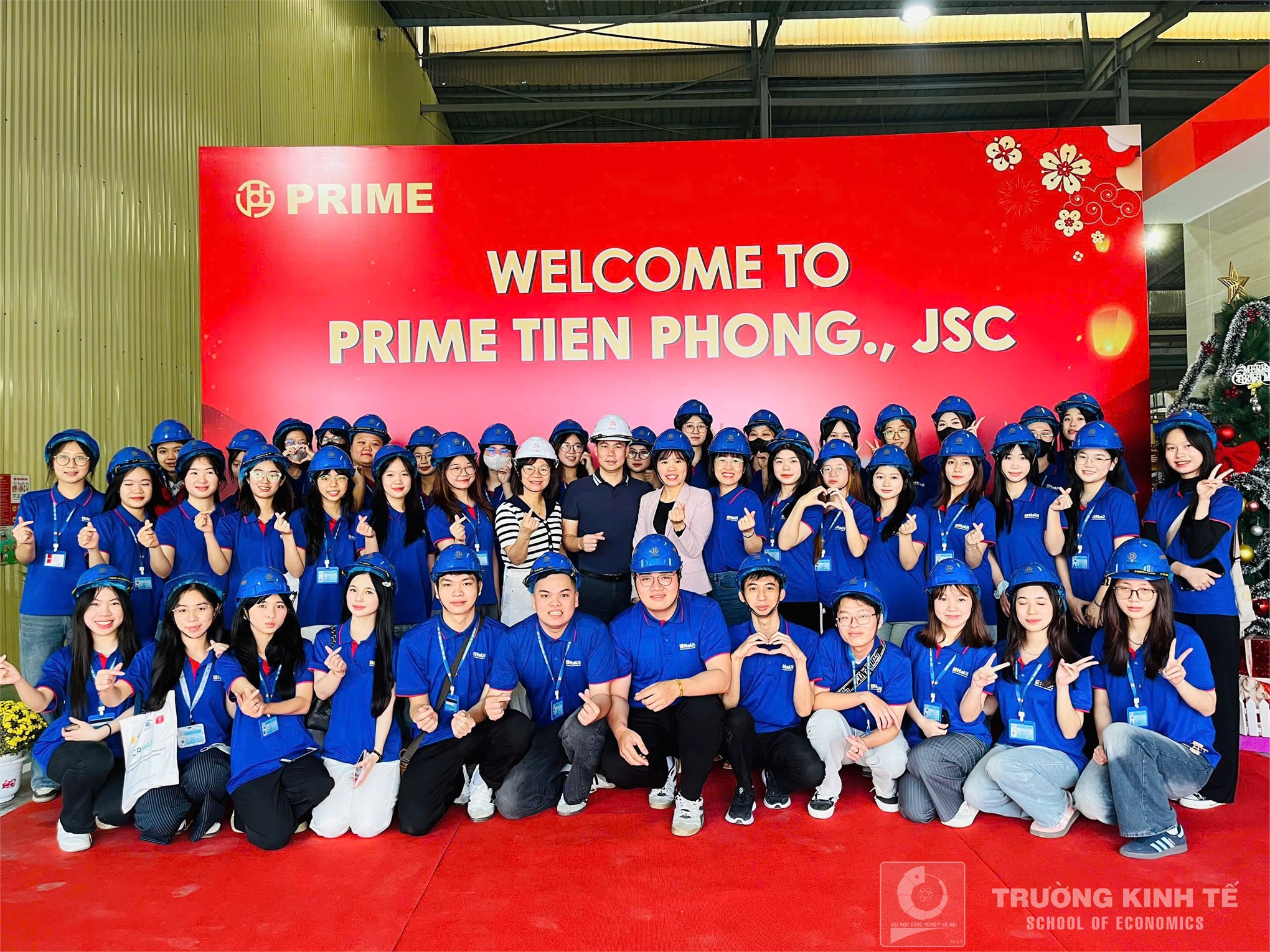 Tham quan thực tế doanh nghiệp: Sinh viên Ngành Kế Toán Tiếng Anh K19 tham gia trải nghiệm và tư vấn hướng nghiệp tại Công ty cổ phần tập đoàn Prime Group