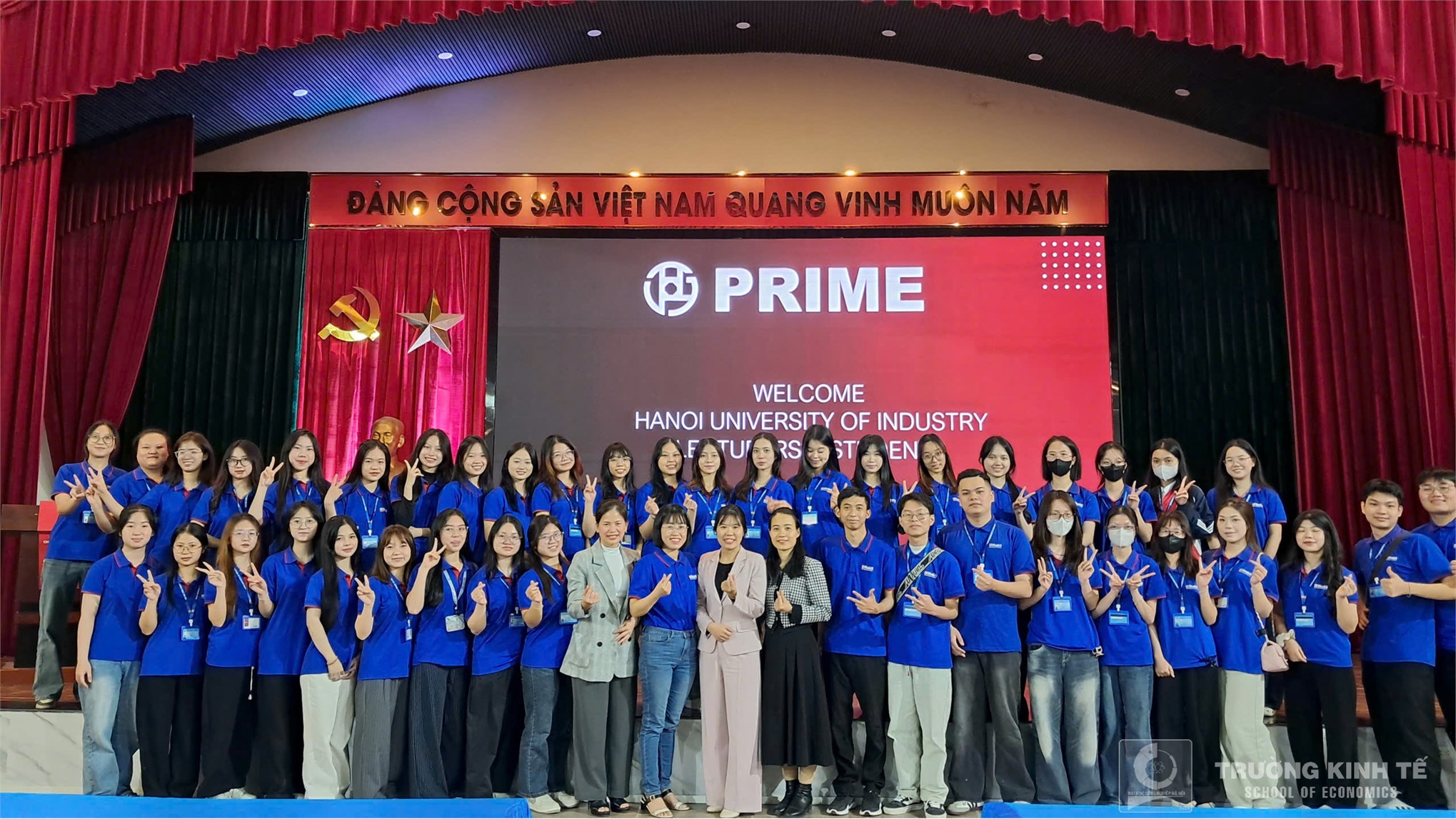 Tham quan thực tế doanh nghiệp: Sinh viên Ngành Kế Toán Tiếng Anh K19 tham gia trải nghiệm và tư vấn hướng nghiệp tại Công ty cổ phần tập đoàn Prime Group