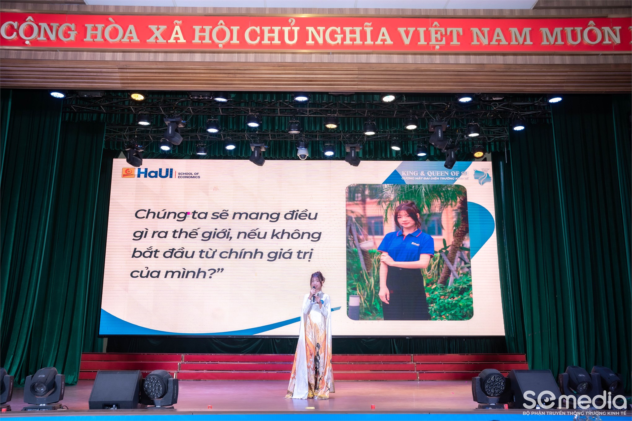 Chung kết `King & Queen of SE 2025 - Gương mặt đại diện Trường Kinh tế` : hành trình tỏa sáng của nhan sắc, trí tuệ và bản sắc sinh viên Kinh tế