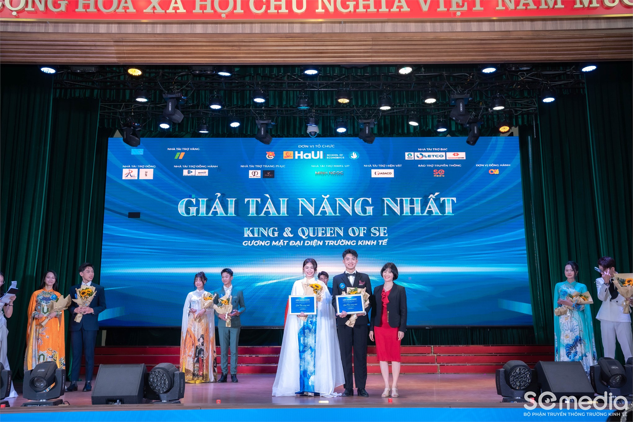 Chung kết `King & Queen of SE 2025 - Gương mặt đại diện Trường Kinh tế` : hành trình tỏa sáng của nhan sắc, trí tuệ và bản sắc sinh viên Kinh tế