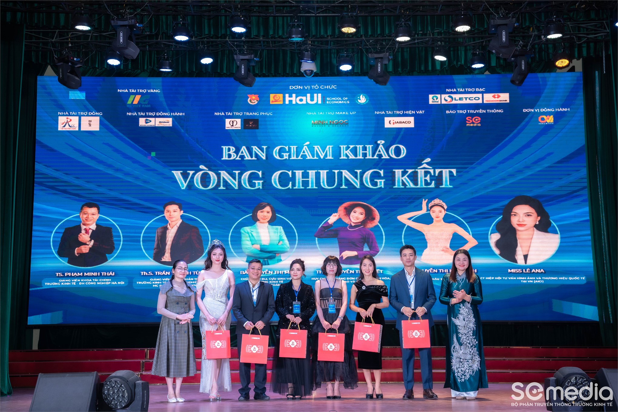 Chung kết `King & Queen of SE 2025 - Gương mặt đại diện Trường Kinh tế` : hành trình tỏa sáng của nhan sắc, trí tuệ và bản sắc sinh viên Kinh tế