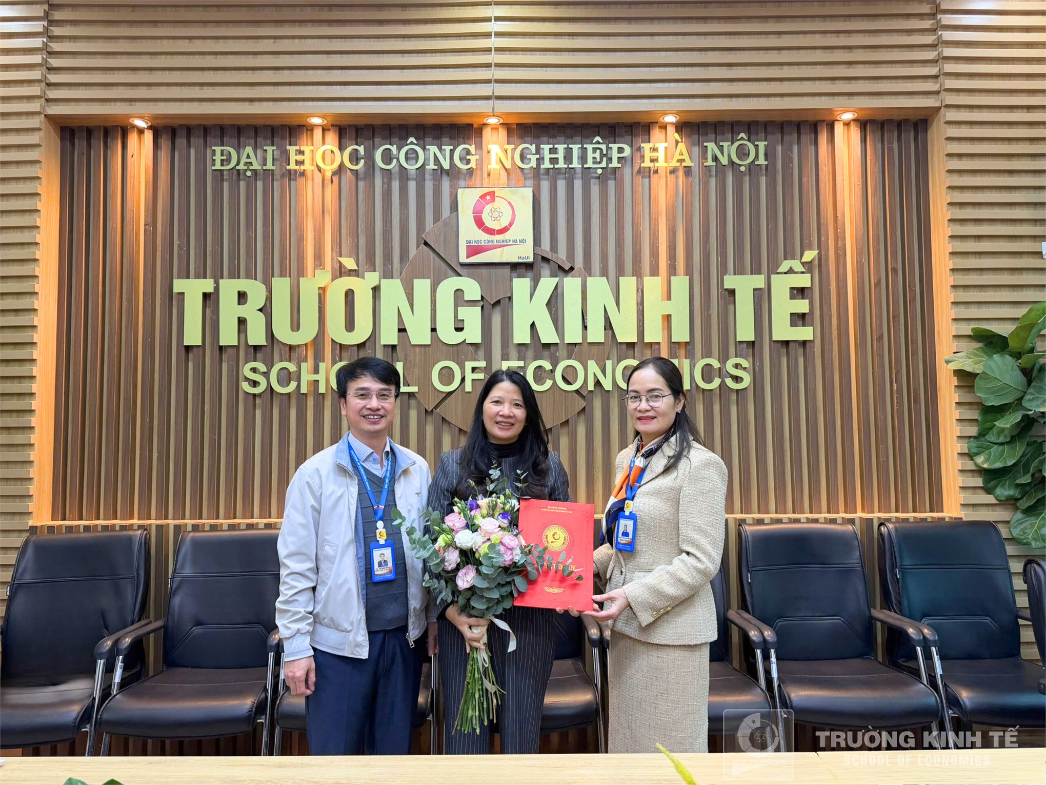 Trường Kinh tế - Đại học Công nghiệp Hà Nội: Trao Quyết định bổ nhiệm, viên chức quản lý