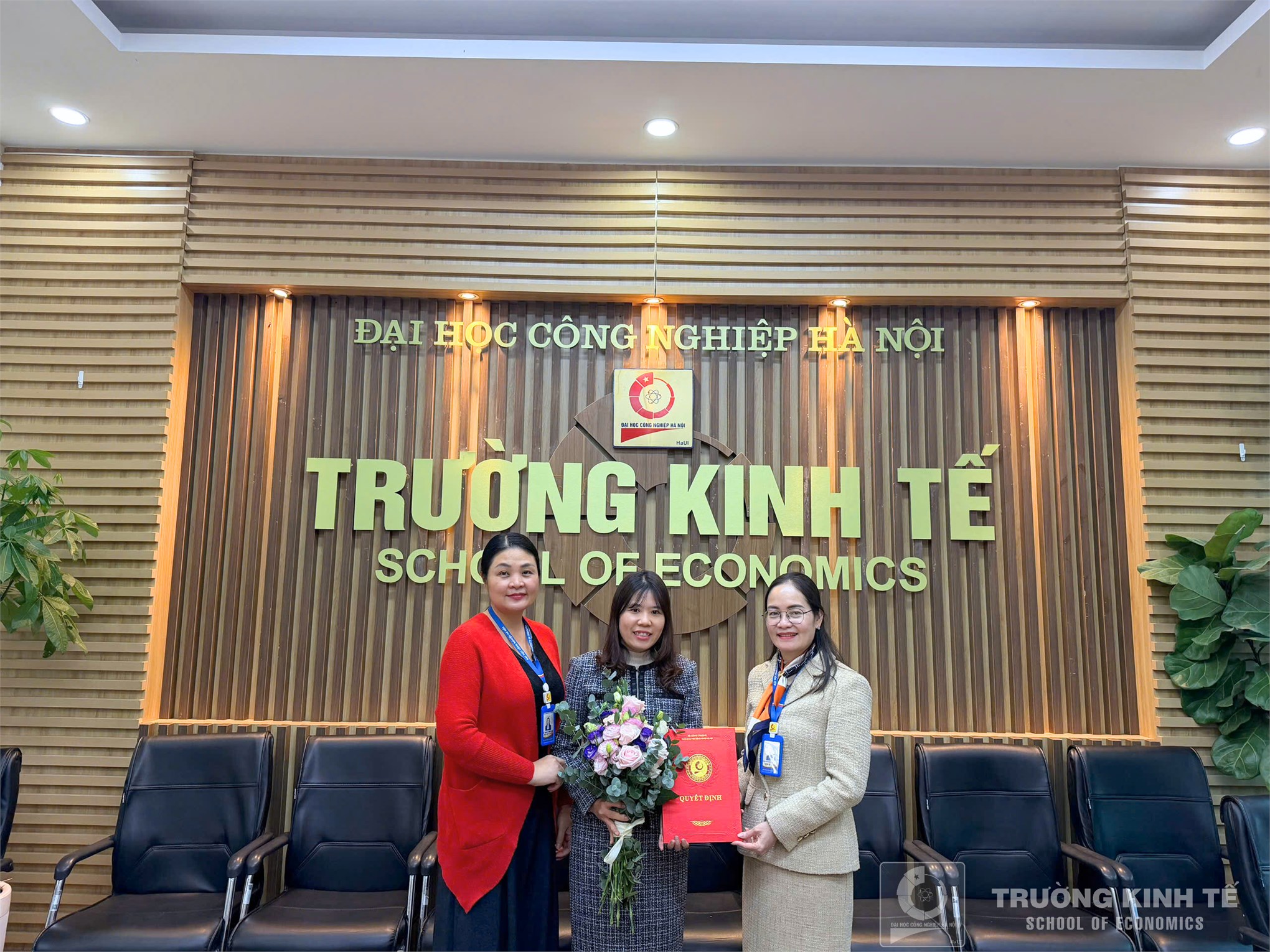 Trường Kinh tế - Đại học Công nghiệp Hà Nội: Trao Quyết định bổ nhiệm, viên chức quản lý