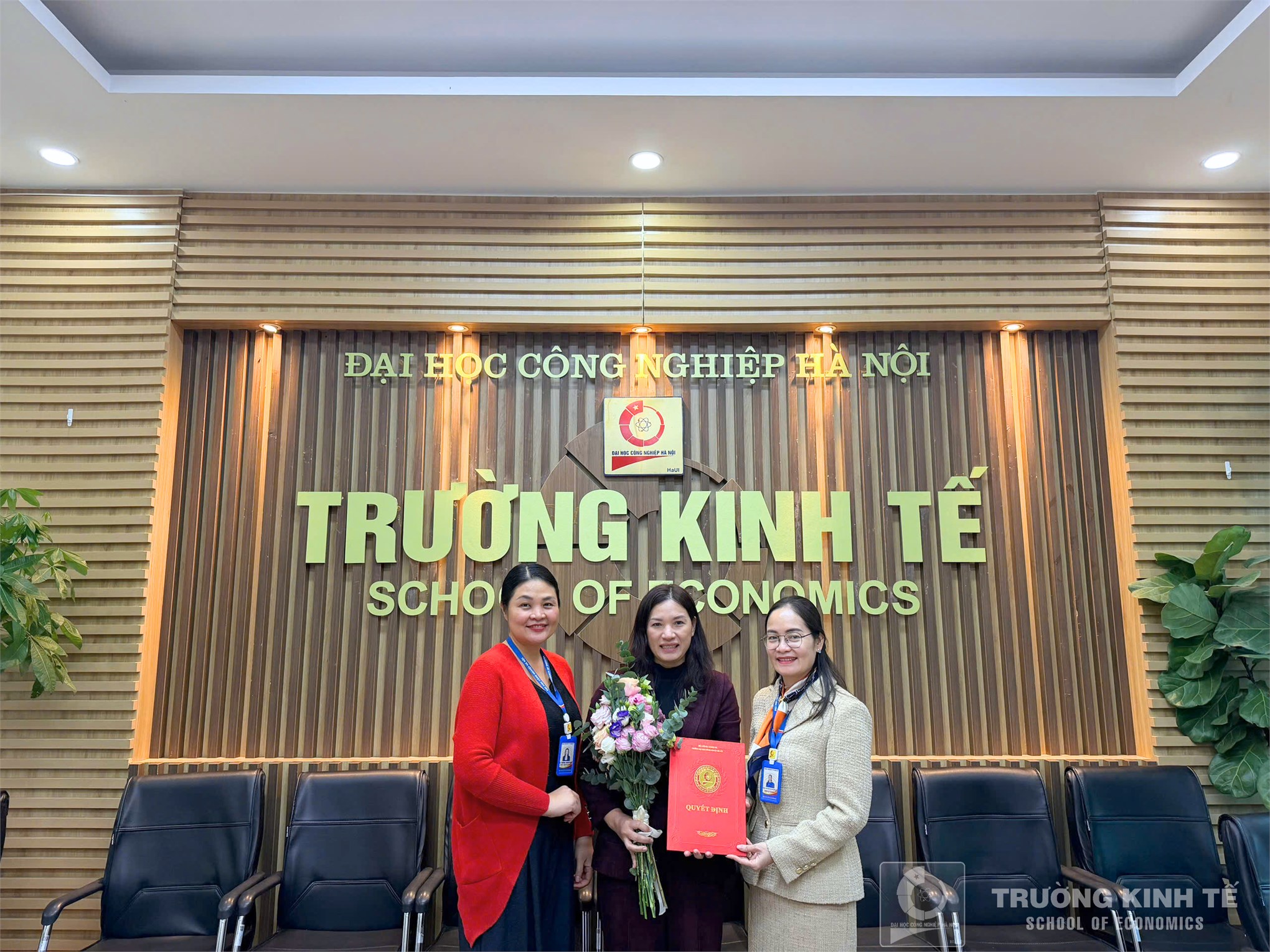 Trường Kinh tế - Đại học Công nghiệp Hà Nội: Trao Quyết định bổ nhiệm, viên chức quản lý