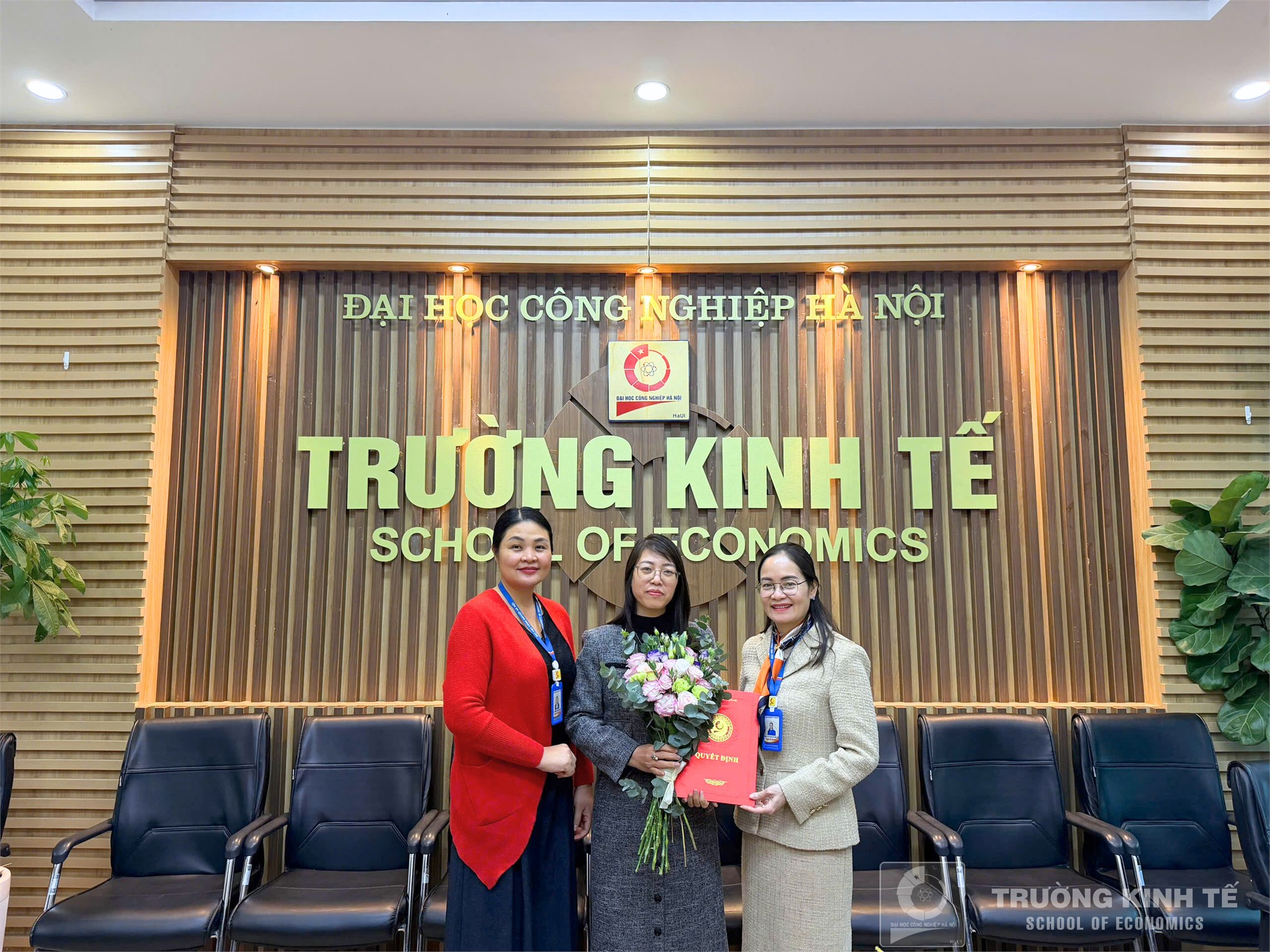 Trường Kinh tế - Đại học Công nghiệp Hà Nội: Trao Quyết định bổ nhiệm, viên chức quản lý