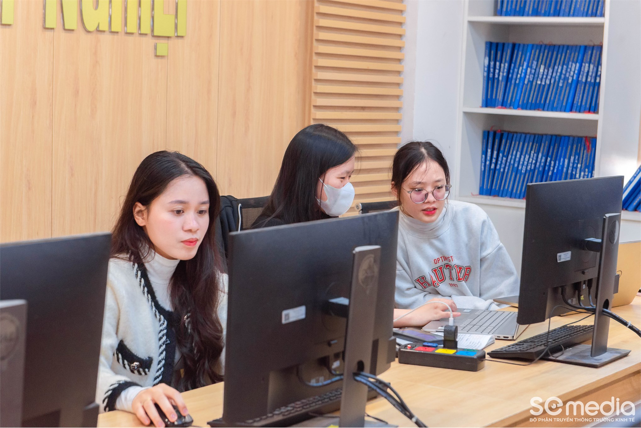 Trường Kinh tế tổ chức “Tập huấn phương pháp triển khai, cách thức trình bày báo cáo, bài báo khoa học cho sinh viên nghiên cứu khoa học”