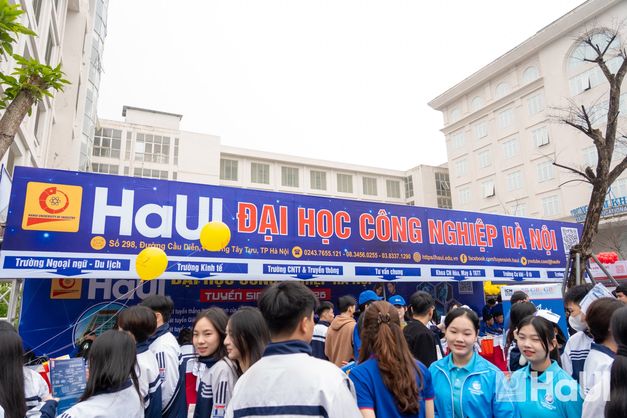 TRƯỜNG KINH TẾ - HAUI ĐỒNG HÀNH CÙNG SĨ TỬ MIỀN TRUNG