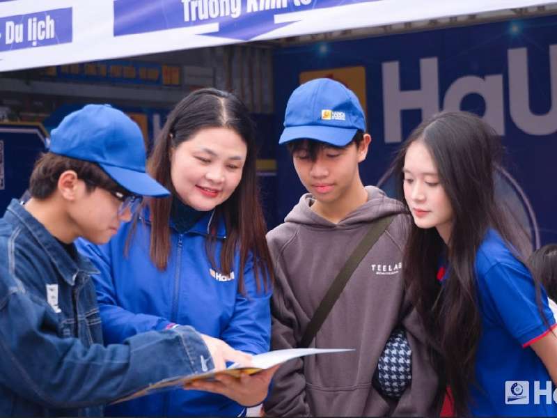 Từ những băn khoăn tuổi 18 đến “cuộc hẹn” mùa thu tựu trường 2026 tại Trường Kinh tế – HaUI