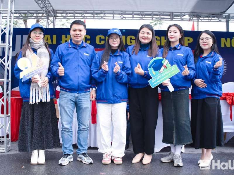 Trường Kinh tế HaUI tư vấn tuyển sinh, hướng nghiệp 2026 tại Trường THPT Chuyên Hùng Vương