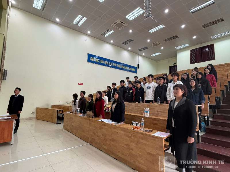 Chi bộ Kinh tế 1 – đảng bộ bộ phận Trường Tinh tế tổ chức lễ kết nạp đảng viên mới tháng 2/2026