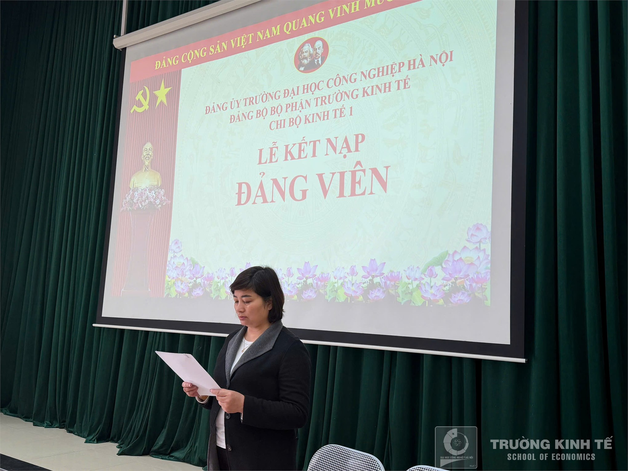 Chi bộ Kinh tế 1 – đảng bộ bộ phận Trường Tinh tế tổ chức lễ kết nạp đảng viên mới tháng 2/2026