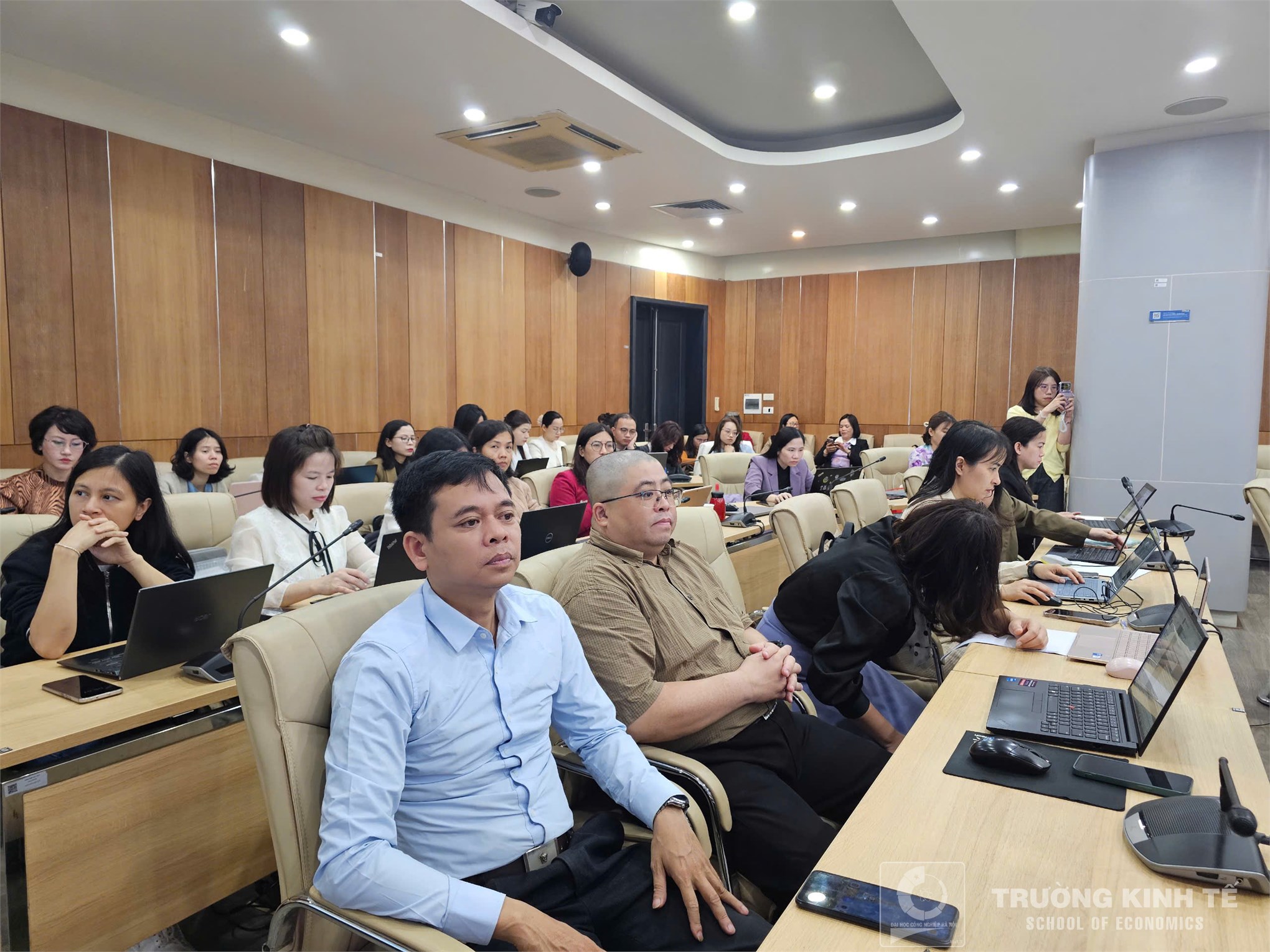 Trường Kinh tế tham gia Tập huấn kiểm định các chương trình đào tạo theo tiêu chuẩn FIBAA