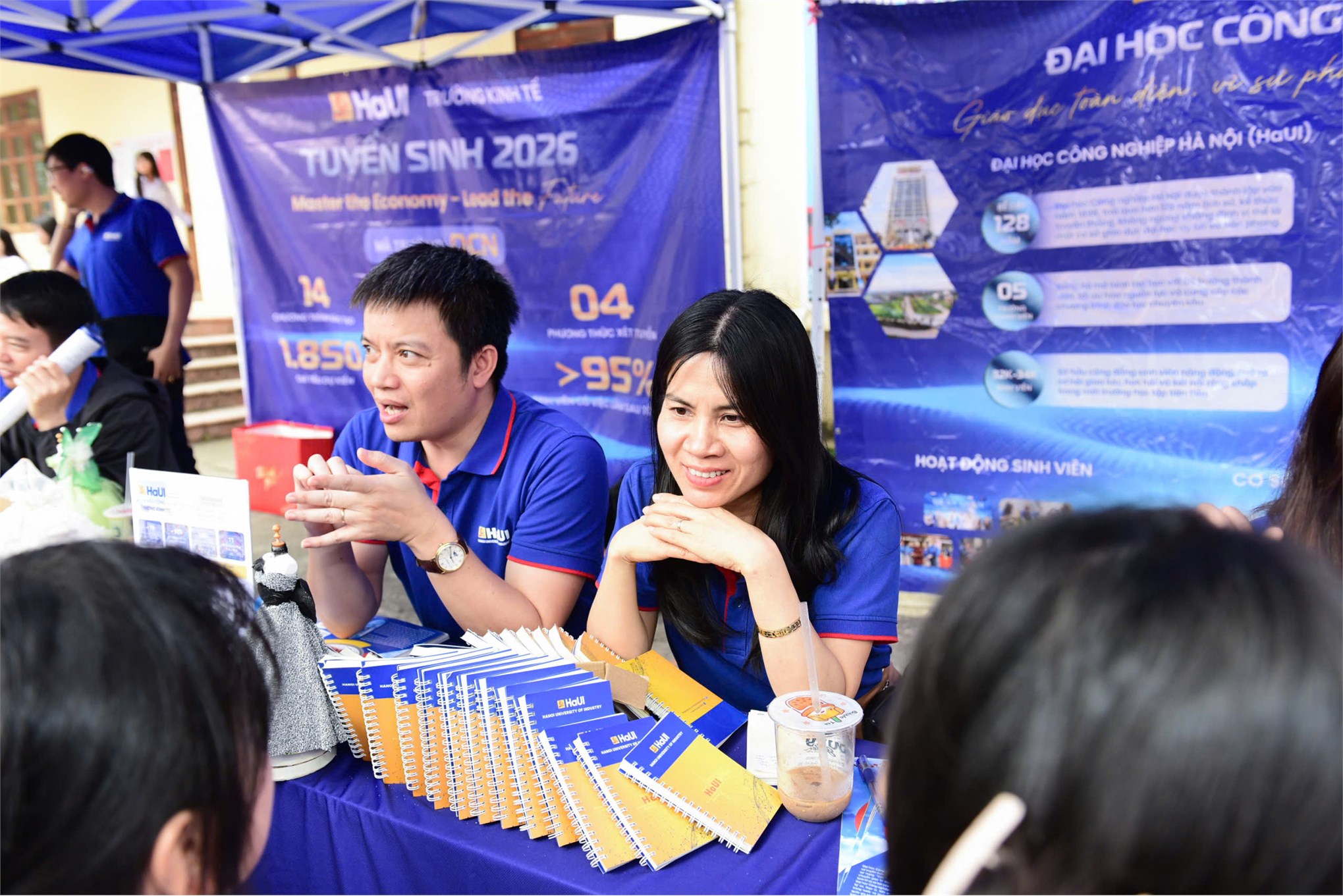 Trường Kinh tế, Đại học Công nghiệp Hà Nội tư vấn hướng nghiệp và tuyển sinh tại trường THPT Hàm Long