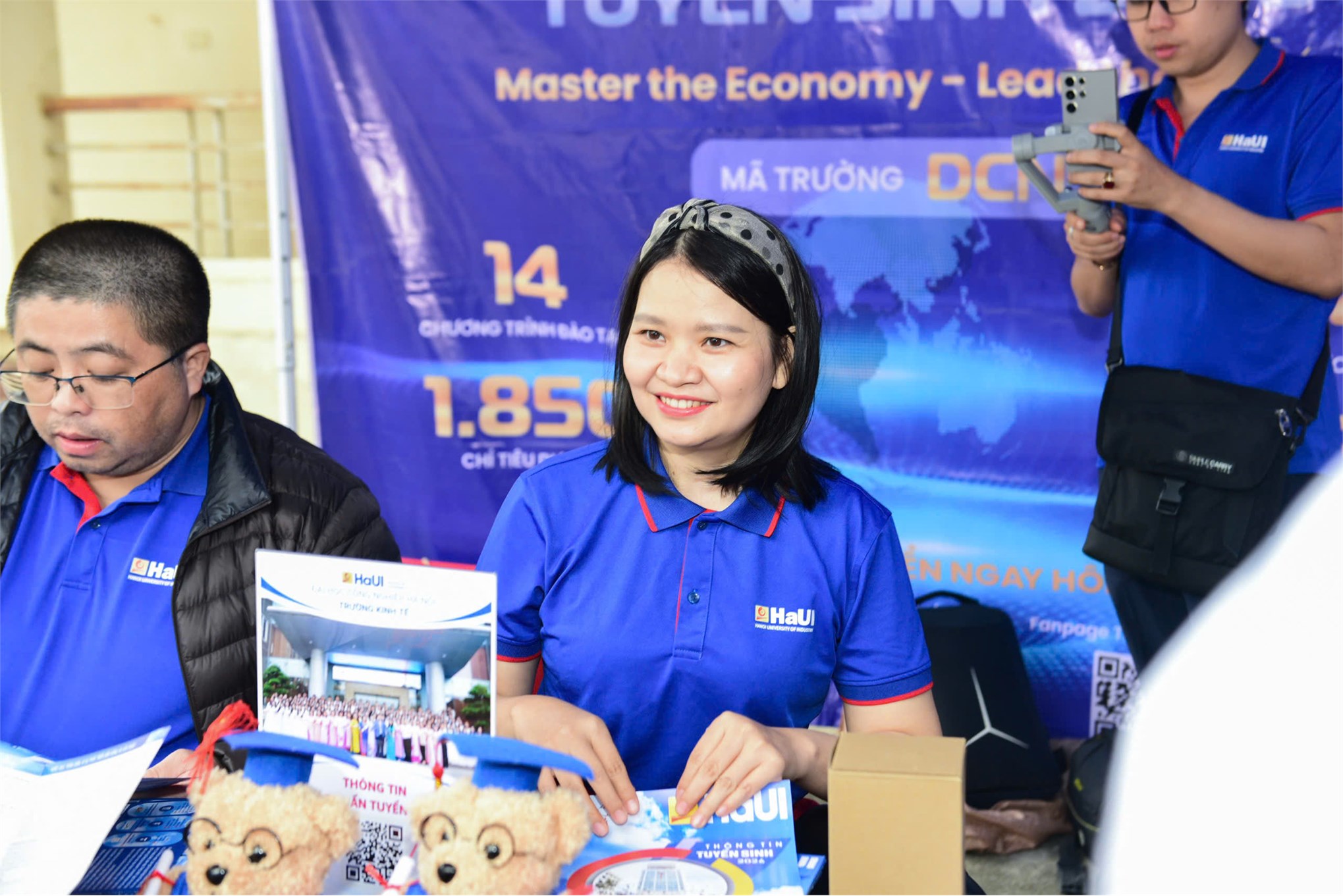 Trường Kinh tế, Đại học Công nghiệp Hà Nội tư vấn hướng nghiệp và tuyển sinh tại trường THPT Hàm Long