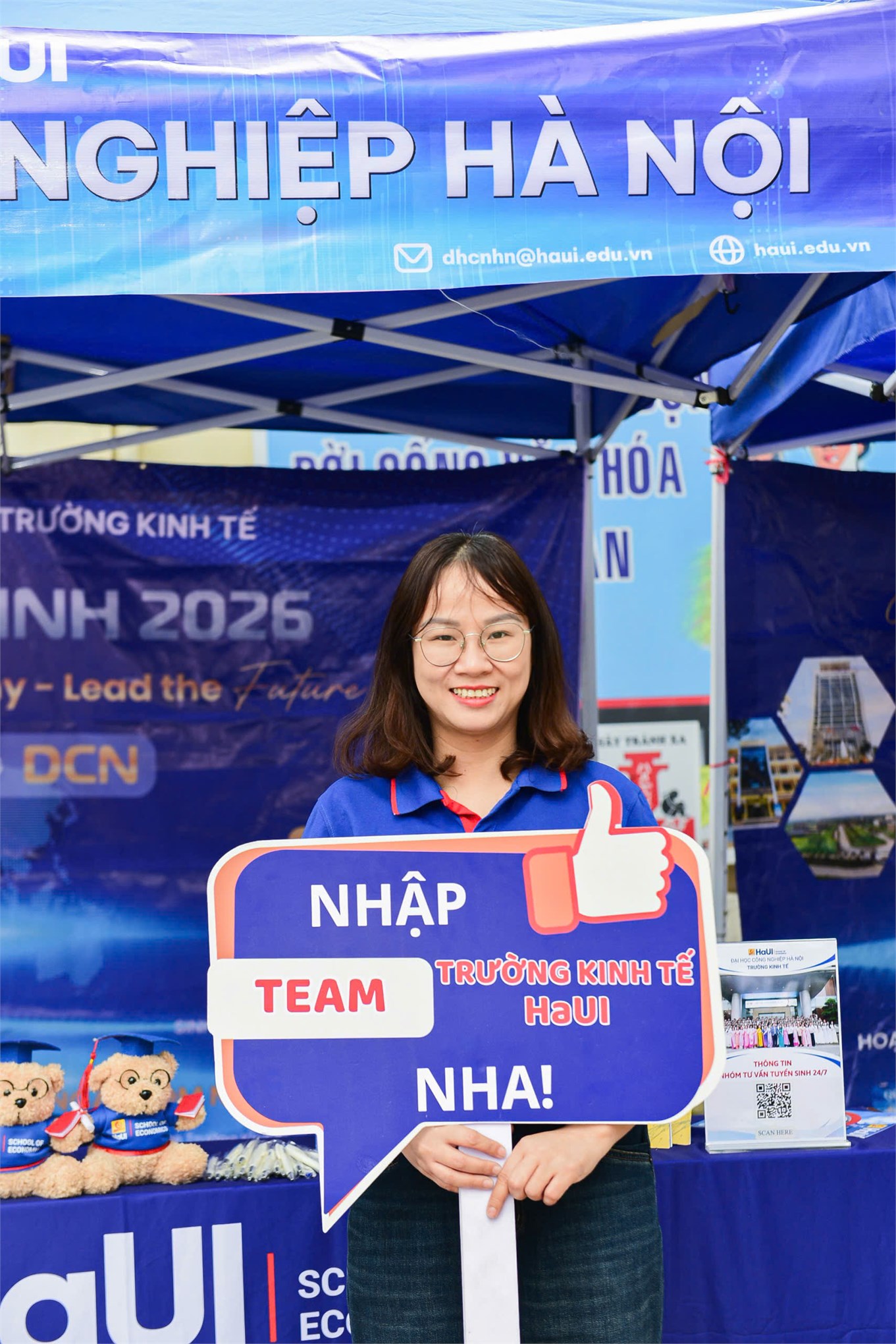 Trường Kinh tế, Đại học Công nghiệp Hà Nội tư vấn hướng nghiệp và tuyển sinh tại trường THPT Hàm Long