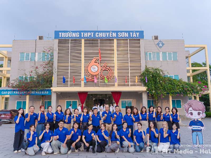 Học Kinh tế trong kỷ nguyên AI: Đại học Công nghiệp Hà Nội tư vấn hướng nghiệp cho học sinh THPT Chuyên Sơn Tây