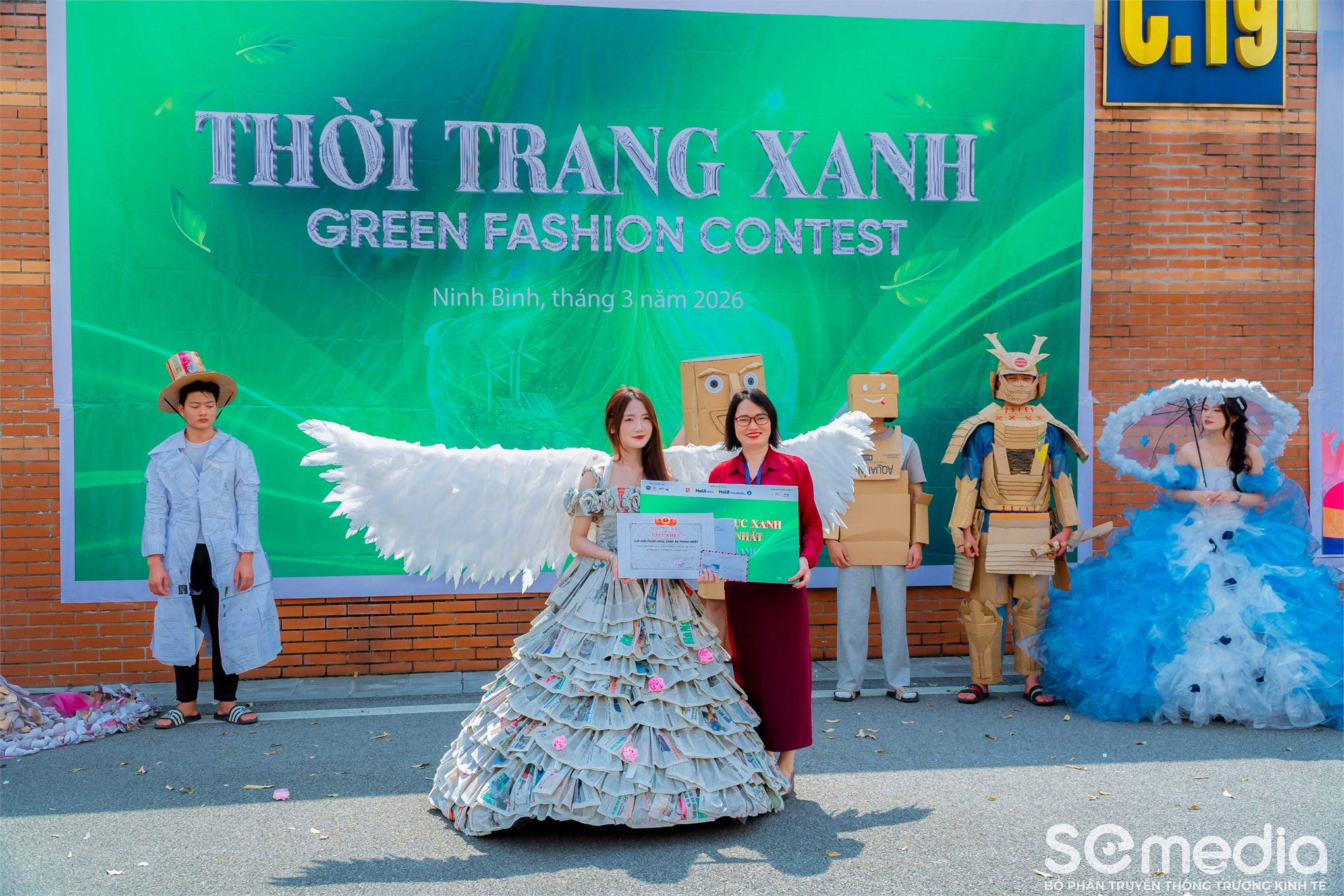 Ấn tượng sức trẻ Sinh viên Trường Kinh tế trong chuỗi hoạt động Thời trang xanh (Green fashion contest) & Hội khỏe sinh viên cơ sở 3