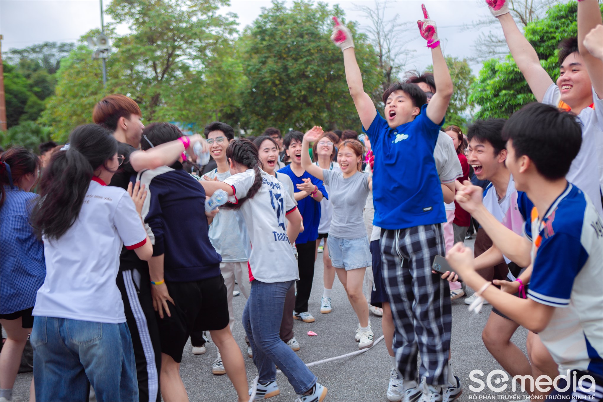 Ấn tượng sức trẻ Sinh viên Trường Kinh tế trong chuỗi hoạt động Thời trang xanh (Green fashion contest) & Hội khỏe sinh viên cơ sở 3