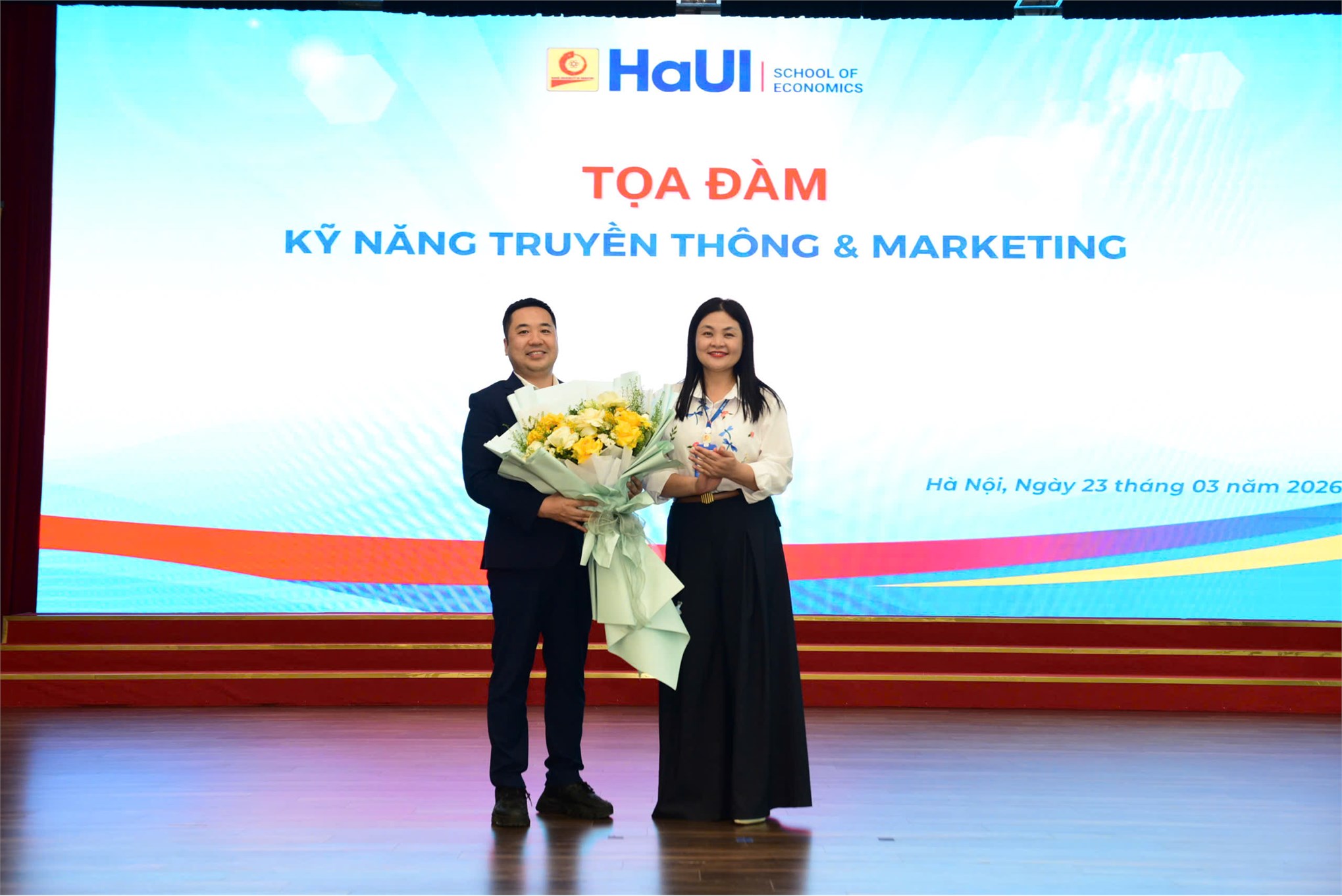 Trường Kinh tế - Đại học Công nghiệp Hà Nội tổ chức thành công Tọa đàm “Kỹ năng truyền thông và marketing”: Nâng cao năng lực thực chiến cho sinh viên