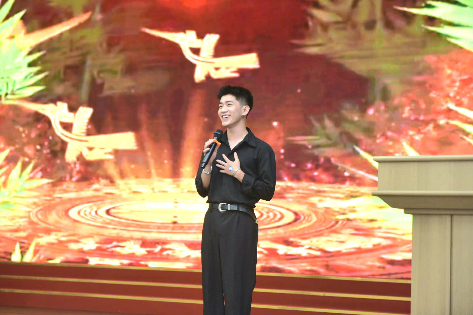 Tọa đàm “Business Mindset”: Kết nối thực tiễn và khơi nguồn tư duy kinh doanh cho sinh viên Khoa Quản trị