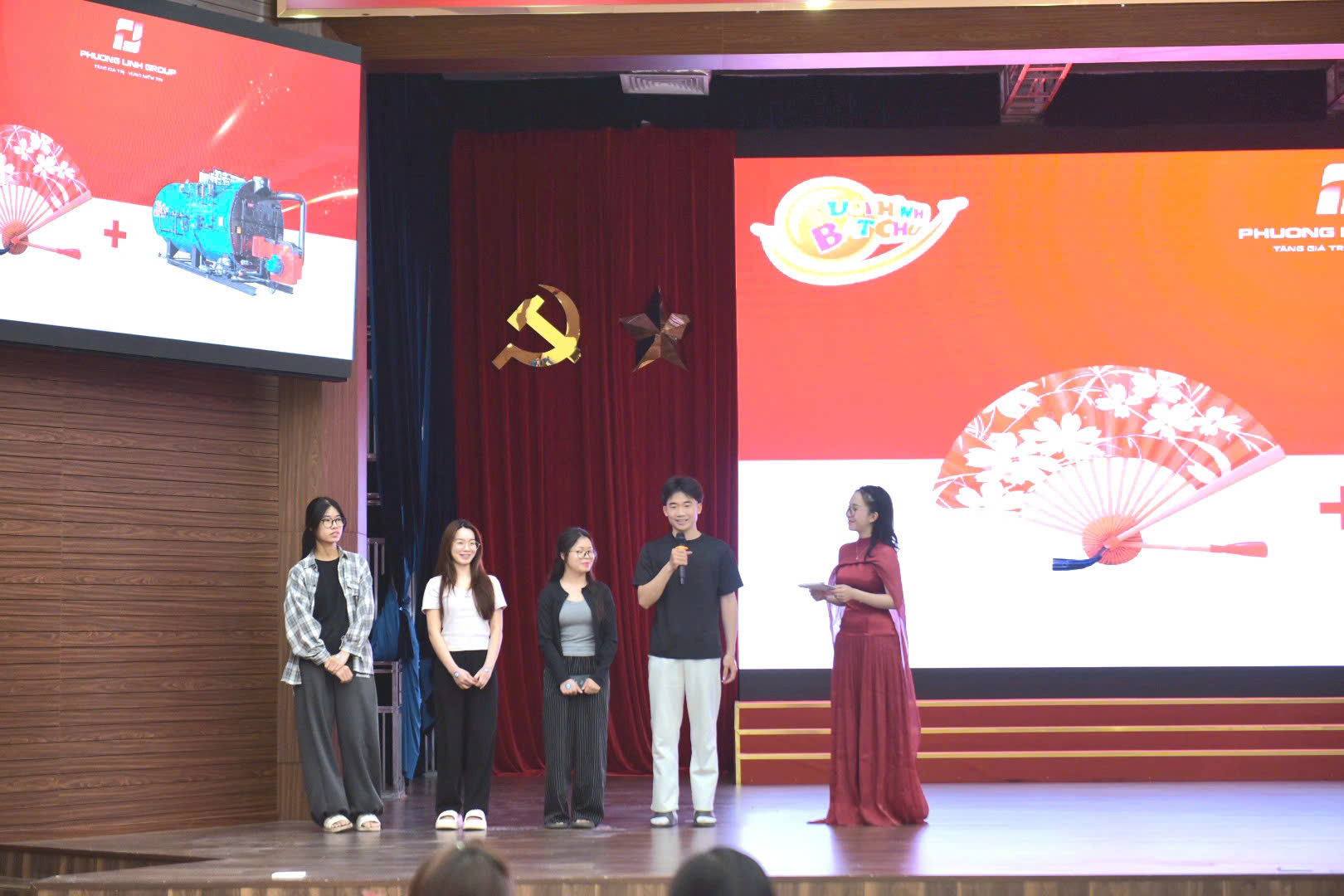 Tọa đàm “Business Mindset”: Kết nối thực tiễn và khơi nguồn tư duy kinh doanh cho sinh viên Khoa Quản trị