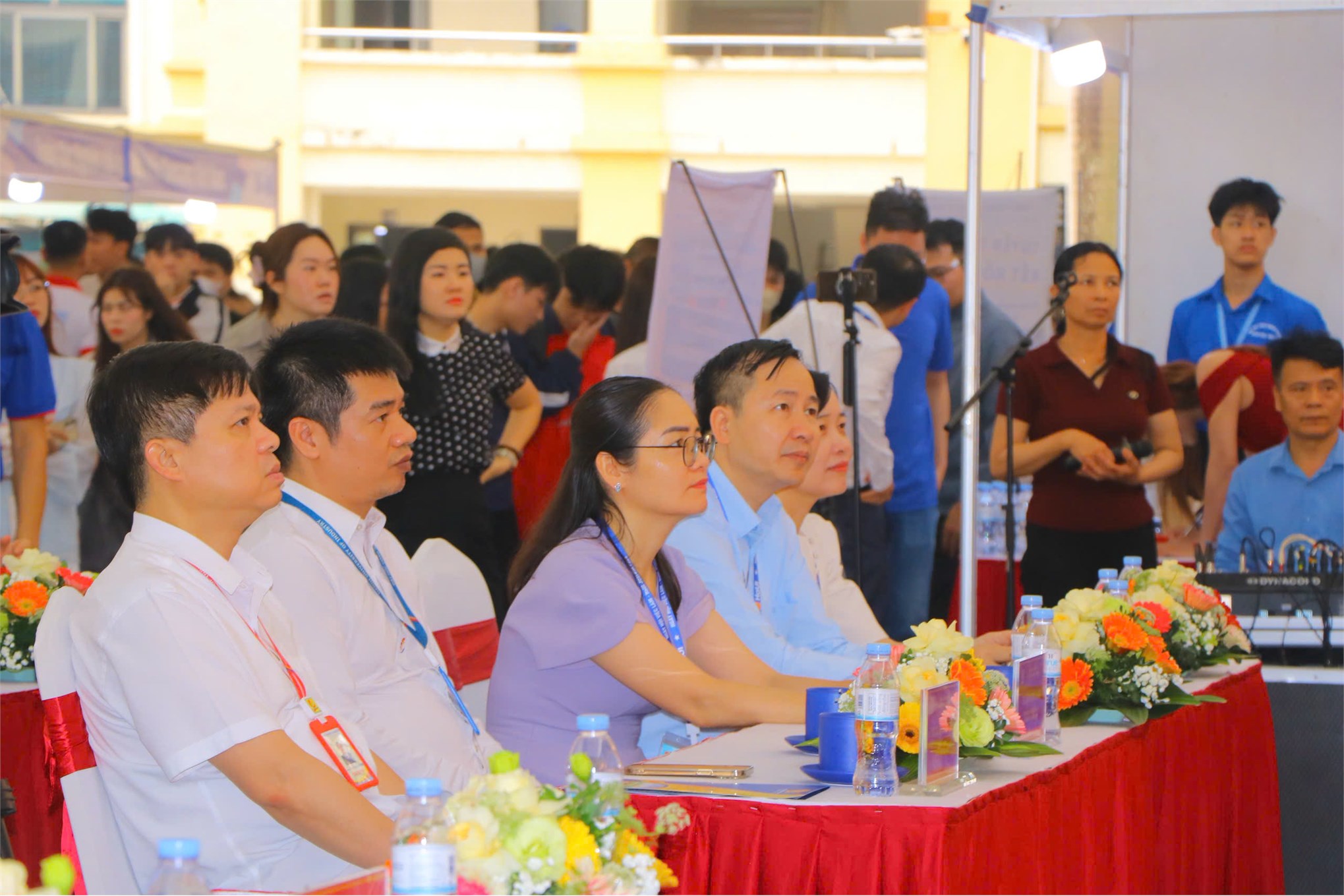 HaUI JOB FAIR 2026 - nhiều cơ hội việc làm từ các công ty, tập đoàn lớn cho sinh viên Trường Kinh tế
