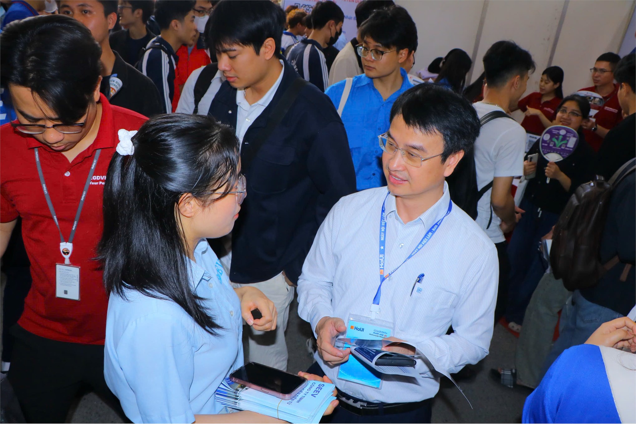 HaUI JOB FAIR 2026 - nhiều cơ hội việc làm từ các công ty, tập đoàn lớn cho sinh viên Trường Kinh tế