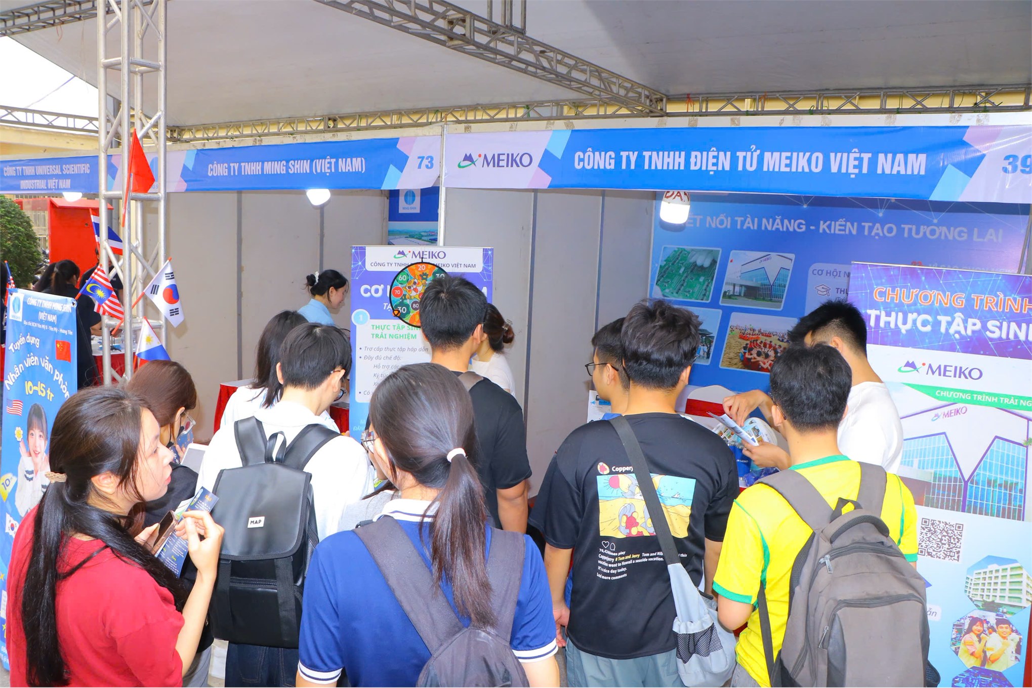 HaUI JOB FAIR 2026 - nhiều cơ hội việc làm từ các công ty, tập đoàn lớn cho sinh viên Trường Kinh tế