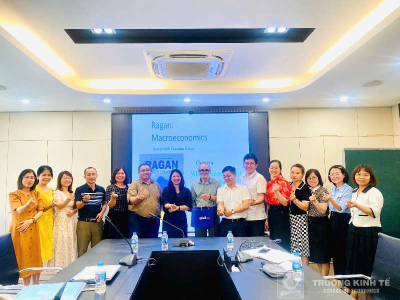 Trao đổi chuyên môn học phần Kinh tế học vĩ mô: “How to make macroeconomics become more interesting for students”