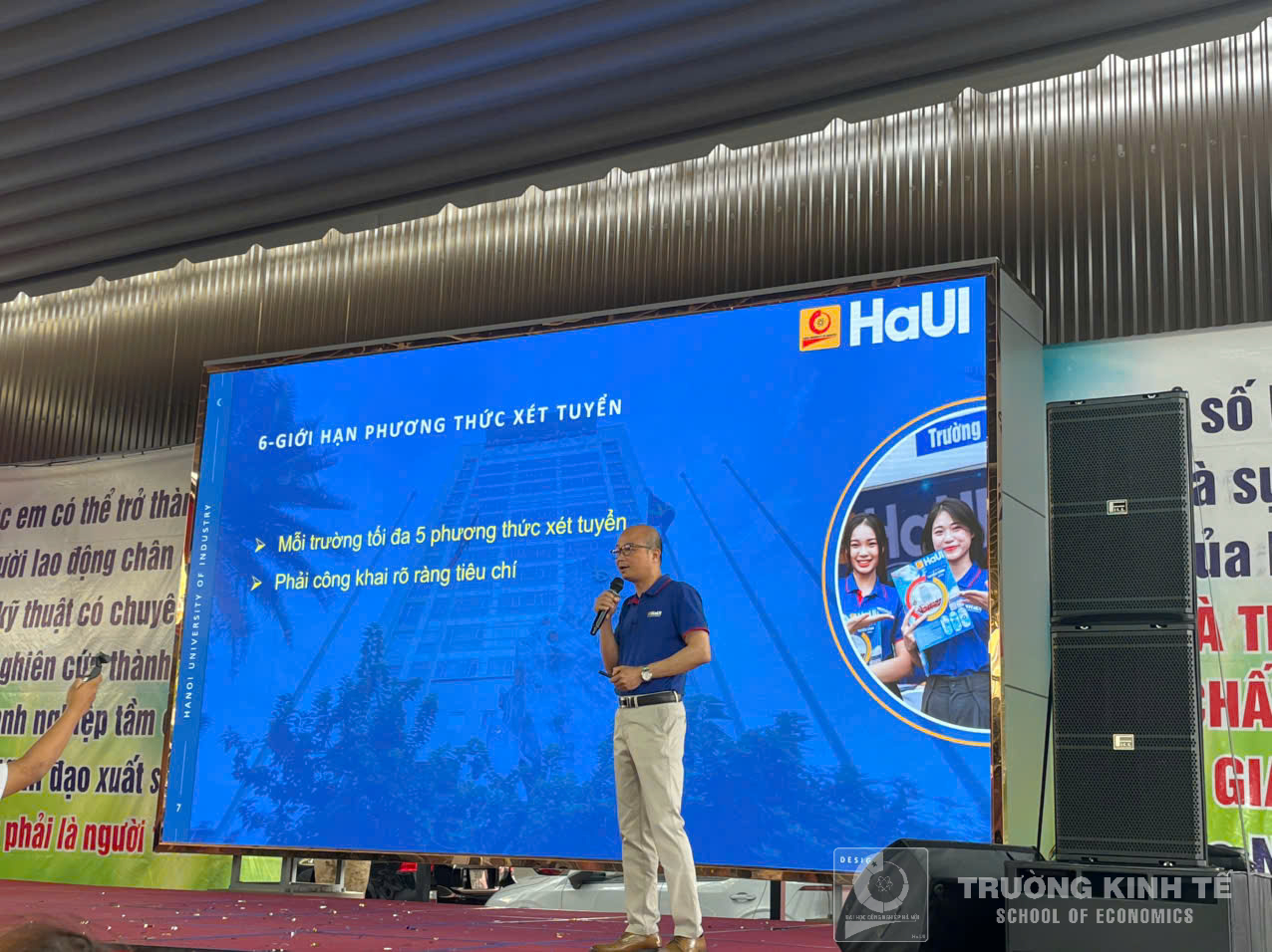 Trường Kinh tế, Đại học Công nghiệp Hà Nội tư vấn hướng nghiệp và tuyển sinh tại Trường THPT Nguyễn Công Trứ