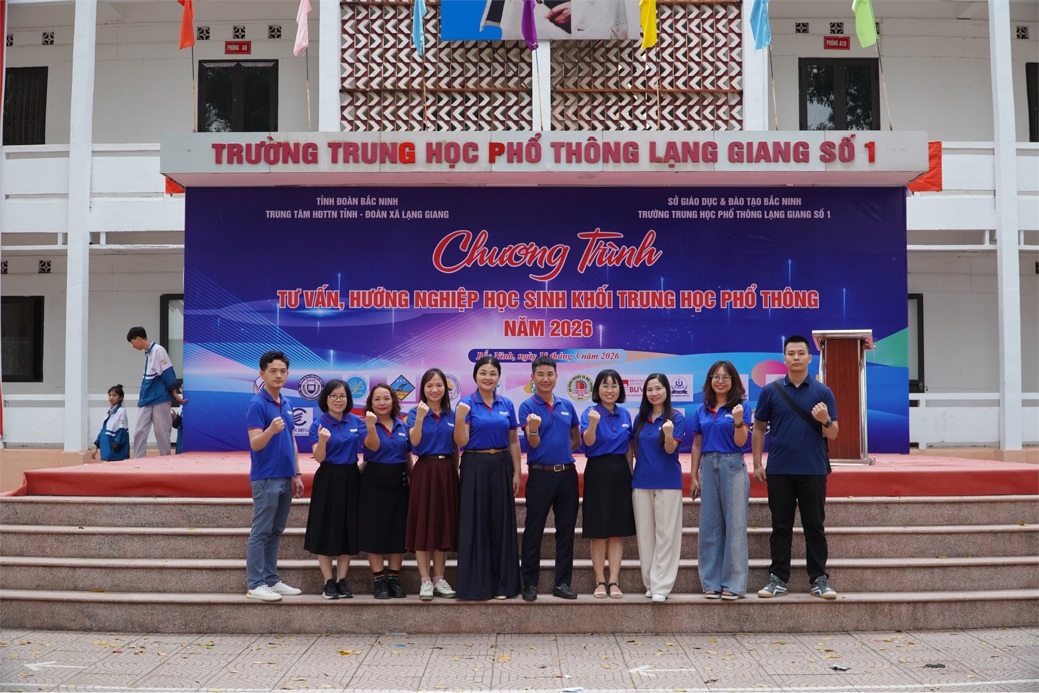 Trường Kinh tế, Đại học Công nghiệp Hà Nội tư vấn hướng nghiệp và tuyển sinh tại Trường THPT Lạng Giang số 1