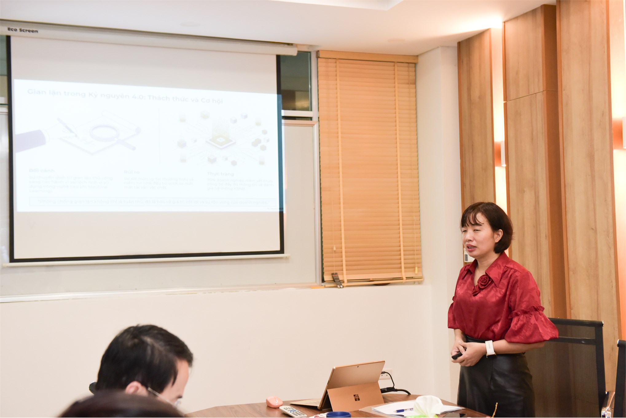 Nghiệm thu cấp đơn vị đề tài KH&CN cấp trường năm 2025: “Các nhân tố ảnh hưởng đến phòng chống gian lận: Nghiên cứu tại các công ty cổ phần phi tài chính niêm yết trên thị trường chứng khoán Việt Nam”