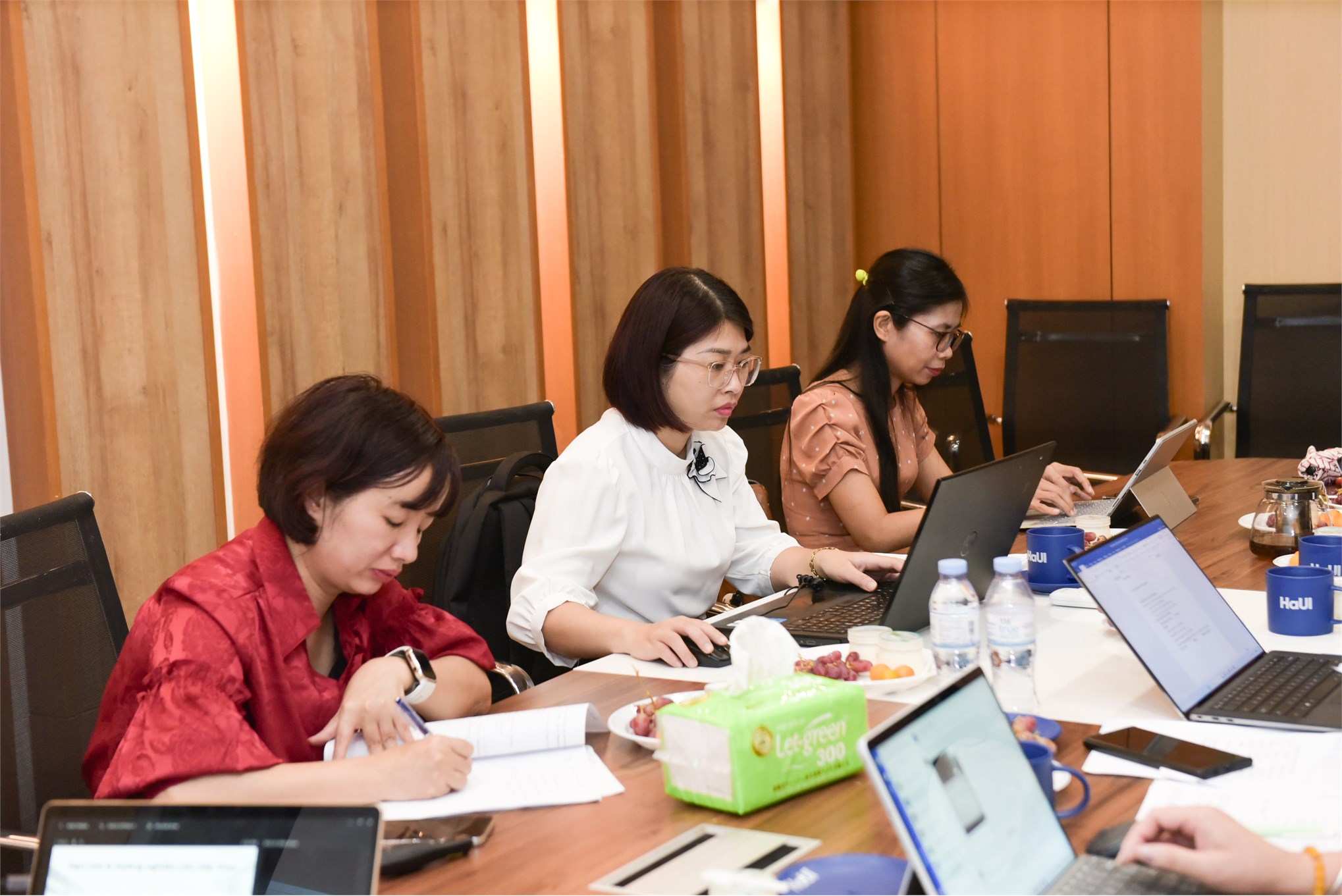 Nghiệm thu cấp đơn vị đề tài KH&CN cấp trường năm 2025: “Các nhân tố ảnh hưởng đến phòng chống gian lận: Nghiên cứu tại các công ty cổ phần phi tài chính niêm yết trên thị trường chứng khoán Việt Nam”