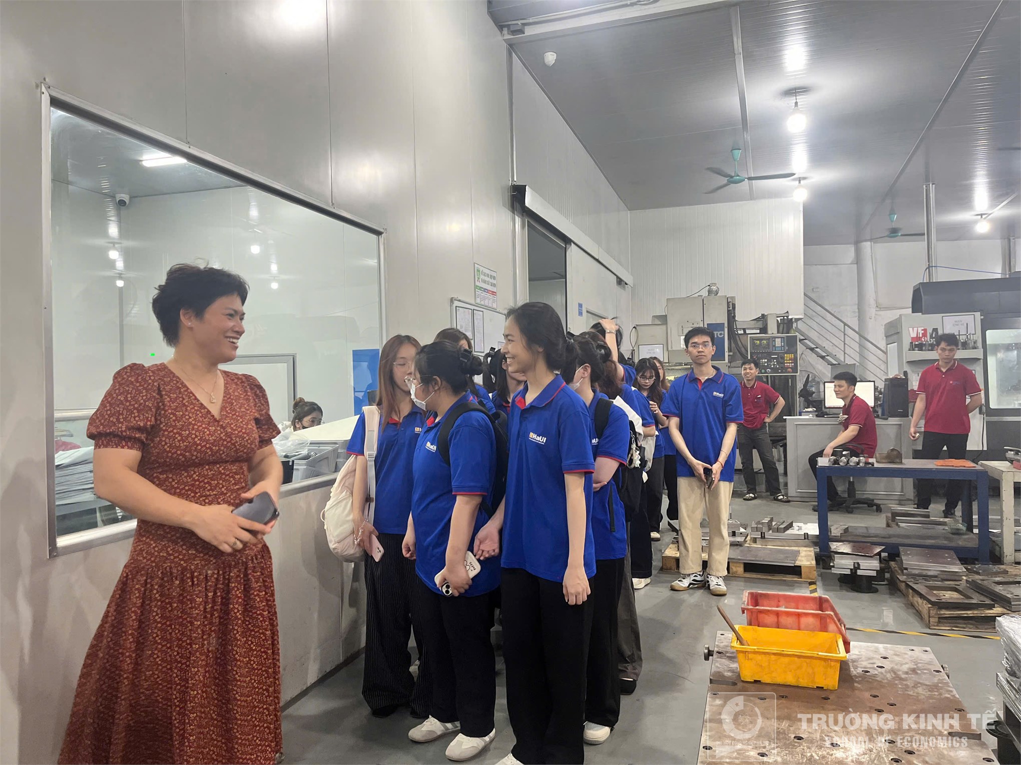 Sinh viên Khoa Kế toán – Kiểm toán, Trường Kinh tế (HaUI) tham quan thực tế tại Công ty cổ phần Công nghệ Hanin Việt Nam