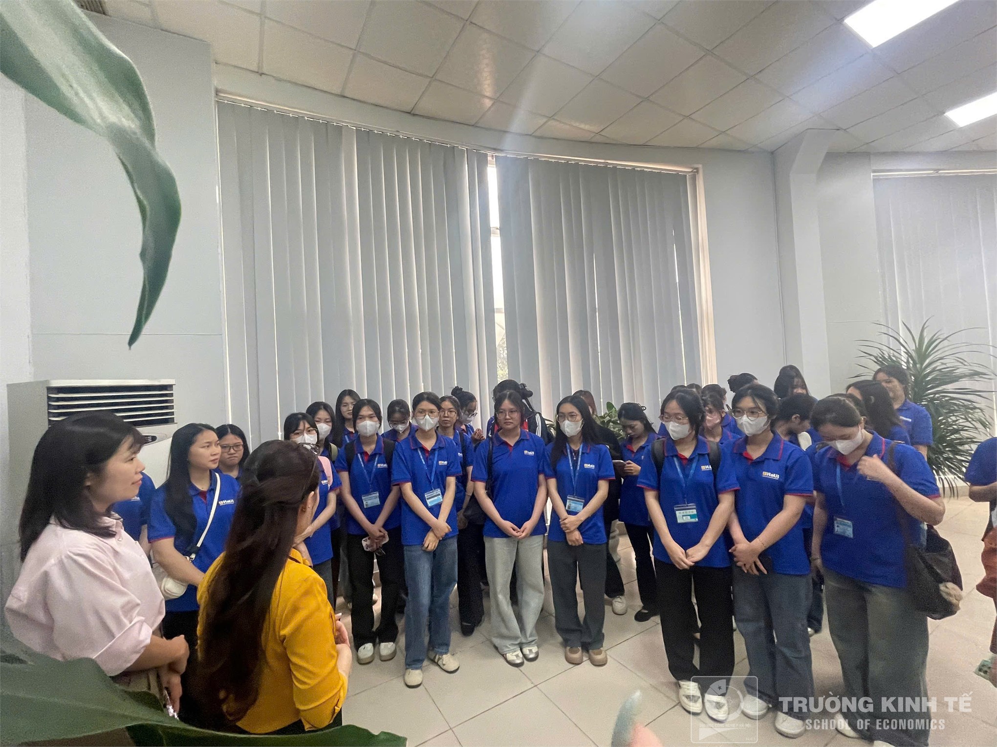 Sinh viên Khoa Kế toán – Kiểm toán, Trường Kinh tế (HaUI) tham quan thực tế tại Công ty Cổ phần bia Sài Gòn - Hà Nội