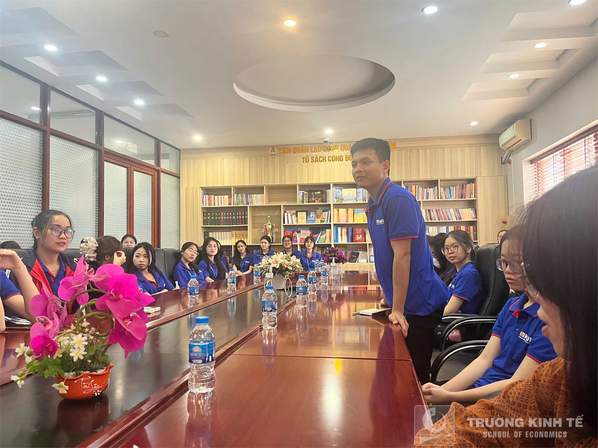 Sinh viên Khoa Kế toán – Kiểm toán, Trường Kinh tế (HaUI) tham quan thực tế tại Công ty Cổ phần bia Sài Gòn - Hà Nội