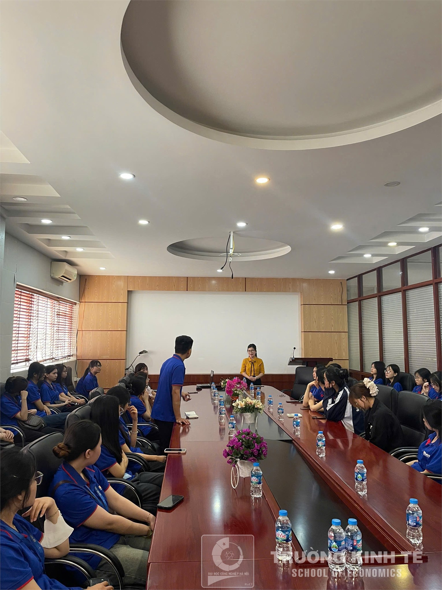 Sinh viên Khoa Kế toán – Kiểm toán, Trường Kinh tế (HaUI) tham quan thực tế tại Công ty Cổ phần bia Sài Gòn - Hà Nội