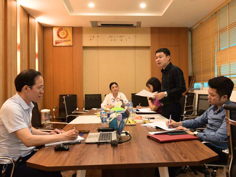 Nghiệm thu đề tài cấp trường: “Xây dựng mô hình ra quyết định đa tiêu chuẩn động để đánh giá và lựa chọn vị trí trung tâm phân phối bền vững của doanh nghiệp cung ứng nông sản tại Việt Nam”