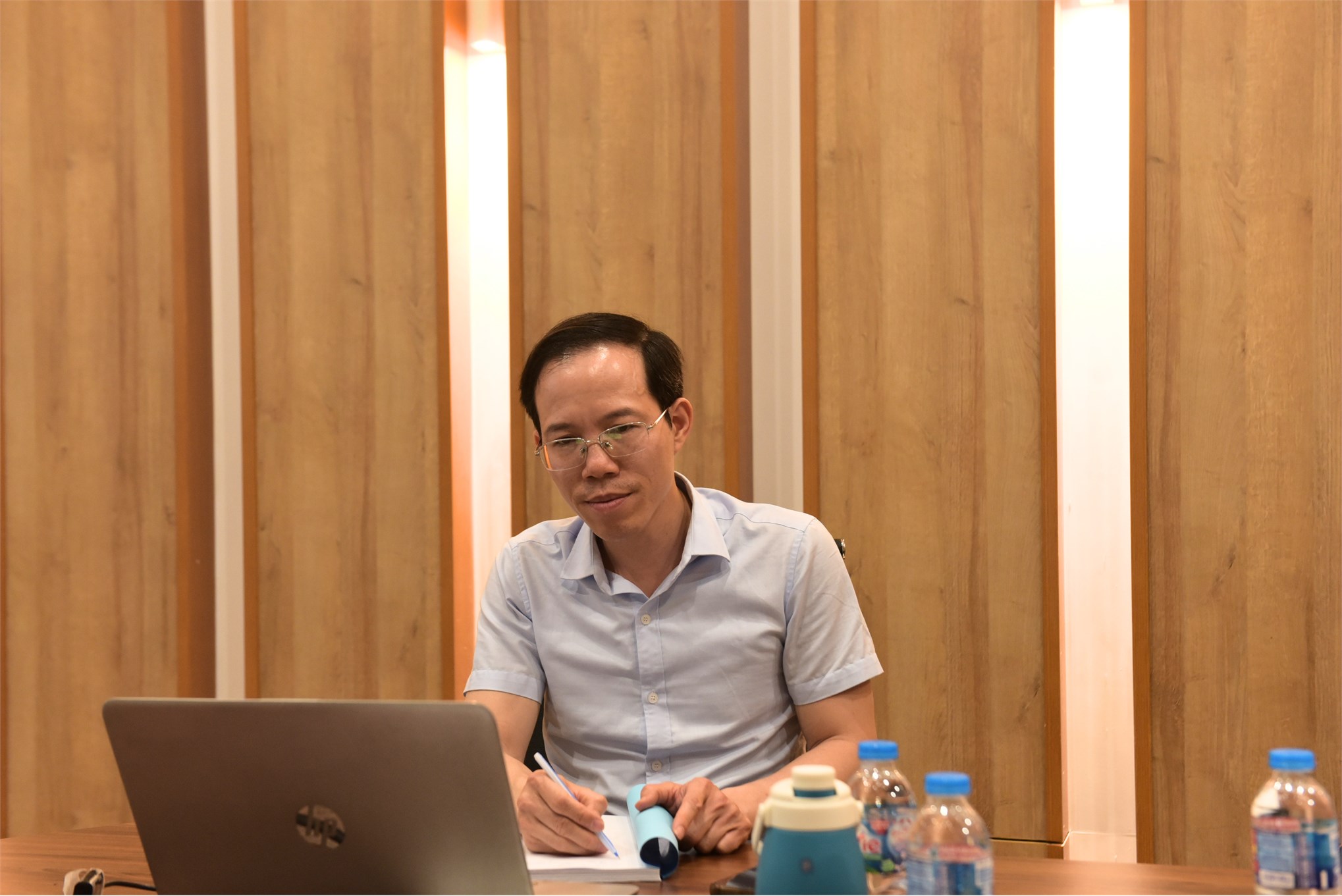 Nghiệm thu đề tài cấp trường: “Xây dựng mô hình ra quyết định đa tiêu chuẩn động để đánh giá và lựa chọn vị trí trung tâm phân phối bền vững của doanh nghiệp cung ứng nông sản tại Việt Nam”