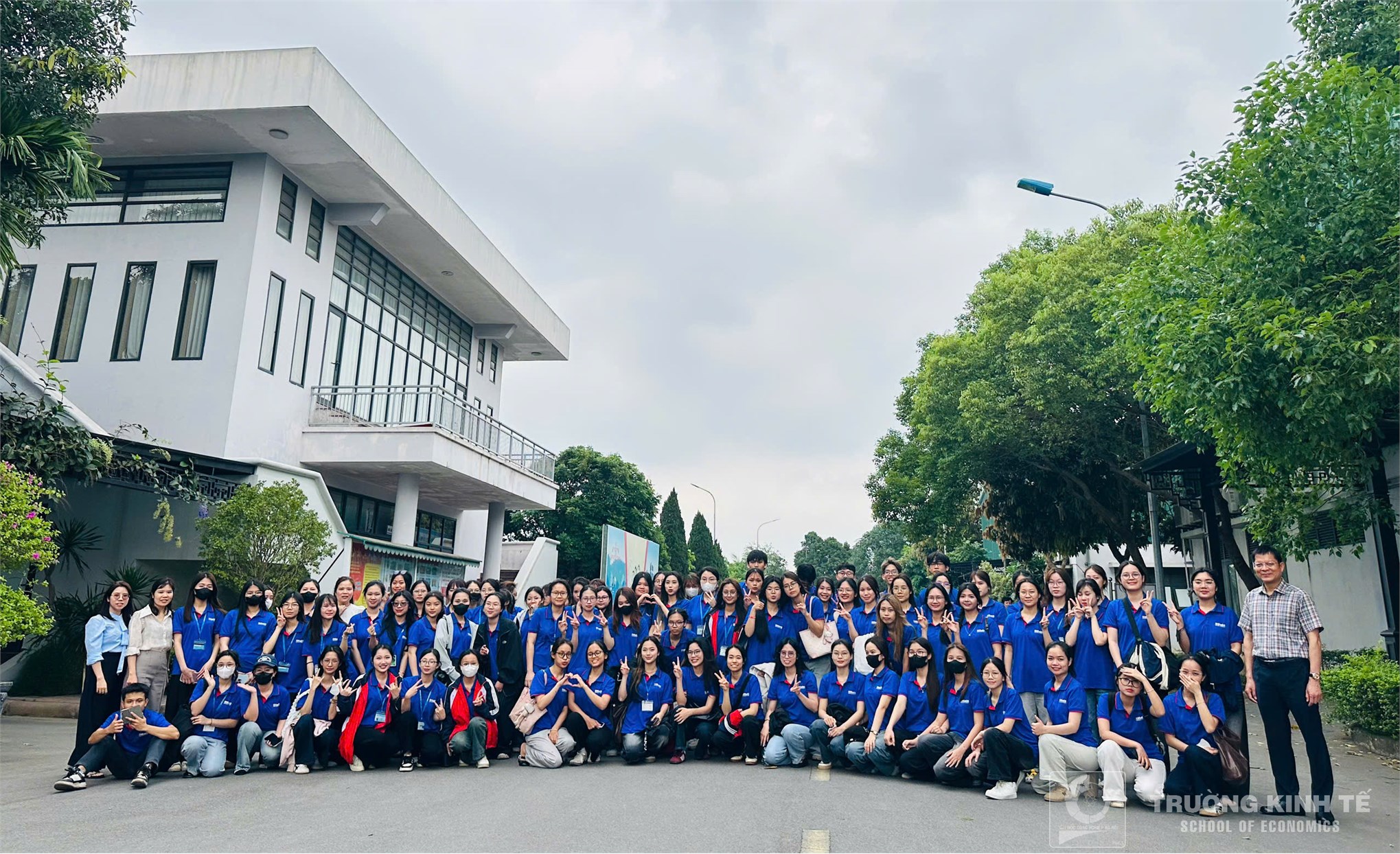 Sinh viên Khoa Kế toán – Kiểm toán, Trường Kinh tế (HaUI) tham quan thực tế tại Công ty Cổ phần 26 – Trực thuộc Tổng cục Hậu cần – Bộ Quốc phòng