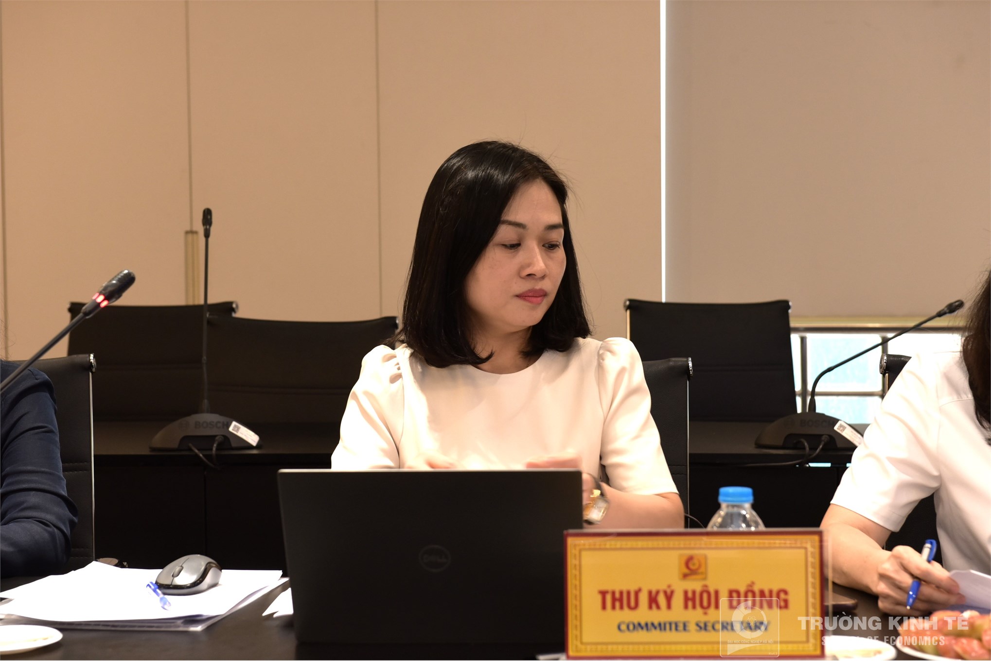 Trường Kinh tế tổ chức Đánh giá luận án Tiến sĩ cấp đơn vị chuyên môn cho Nghiên cứu sinh Nguyễn Thị Thu Thảo