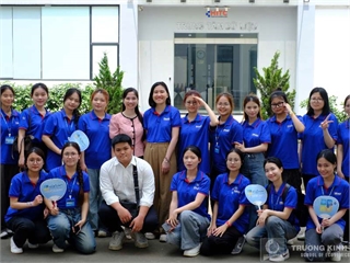 Sinh viên Khoa Kinh doanh số, Trường Kinh tế tham quan thực tế tại trung tâm dữ liệu ECODC – HANOI TELECOM