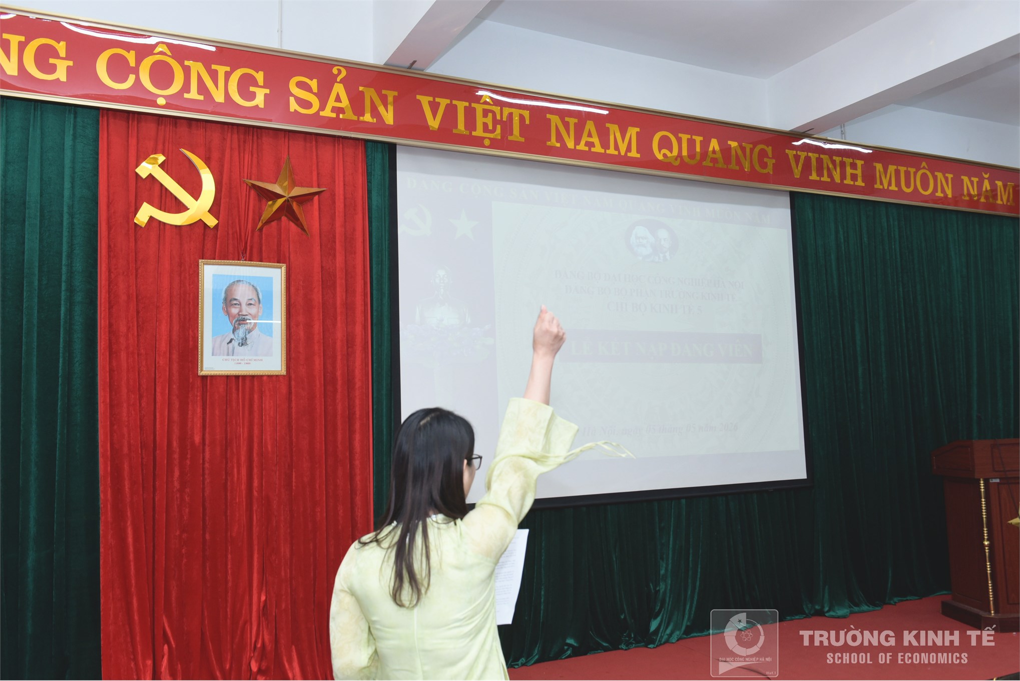 Chi bộ Kinh tế 5 tổ chức Lễ kết nạp Đảng viên mới và sinh hoạt chuyên đề tháng 5/2026