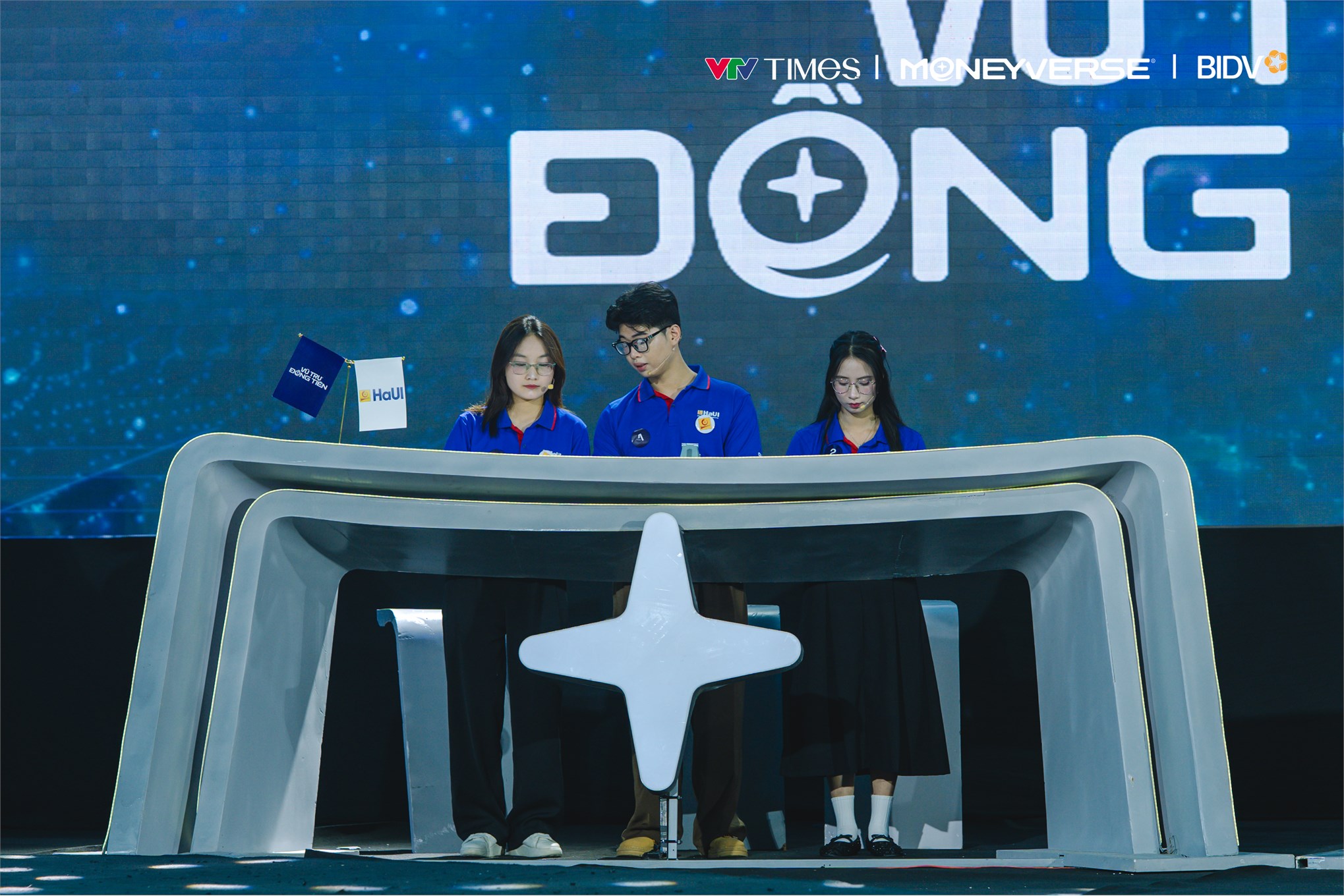 Sinh viên Trường Kinh tế - Đại học Công nghiệp Hà Nội xuất sắc vào tứ kết cuộc thi `the moneyverse - vũ trụ đồng tiền` cấp quốc gia