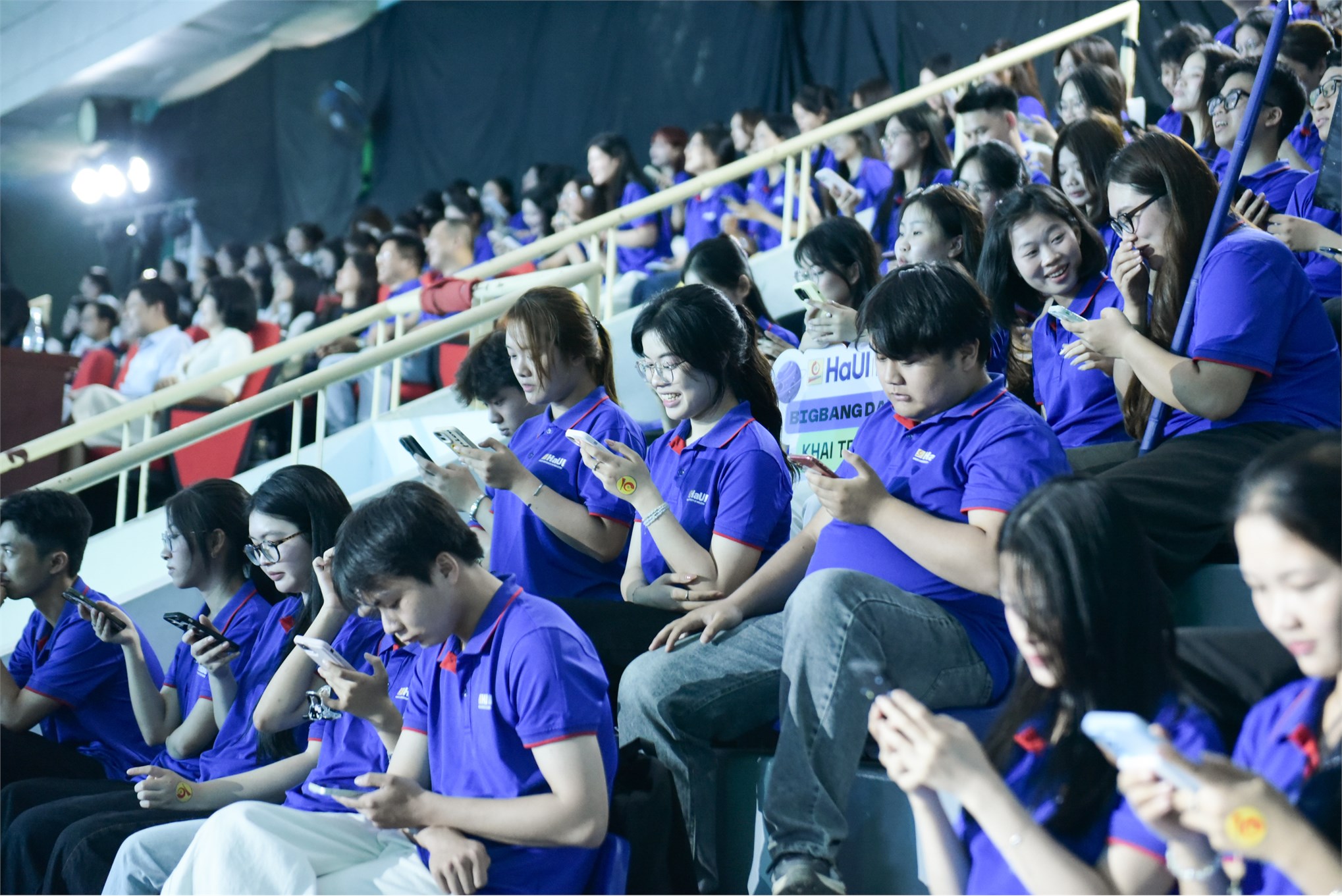 Sinh viên Trường Kinh tế - Đại học Công nghiệp Hà Nội xuất sắc vào tứ kết cuộc thi `the moneyverse - vũ trụ đồng tiền` cấp quốc gia