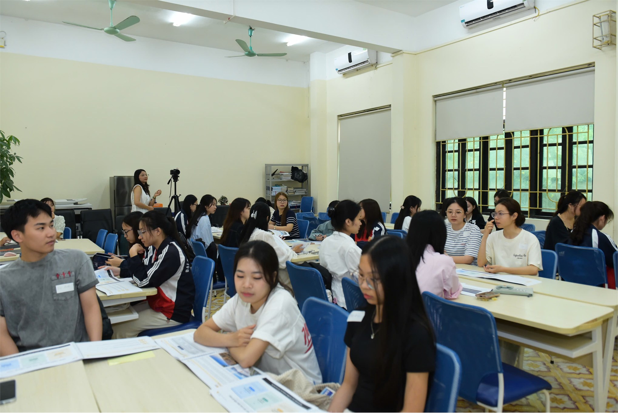 Trường Kinh tế, Đại học Công nghiệp Hà Nội tổ chức thành công buổi tập huấn `Đọc hiểu và phát hiện gian lận trên báo cáo tài chính`