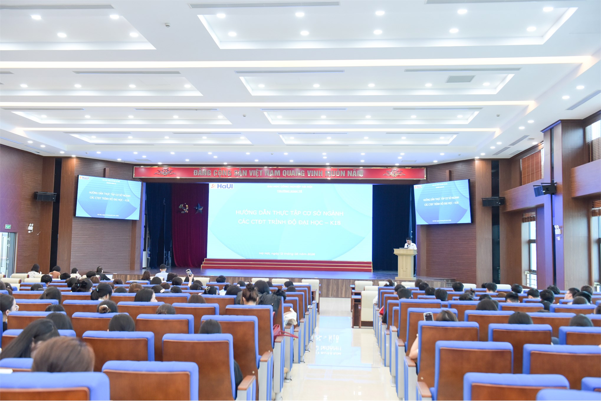 Khoa quản trị, Trường Kinh tế tổ chức Hướng dẫn thực tập cơ sở ngành khối ngành Quản trị và Tư vấn học sớm chương trình Thạc sĩ