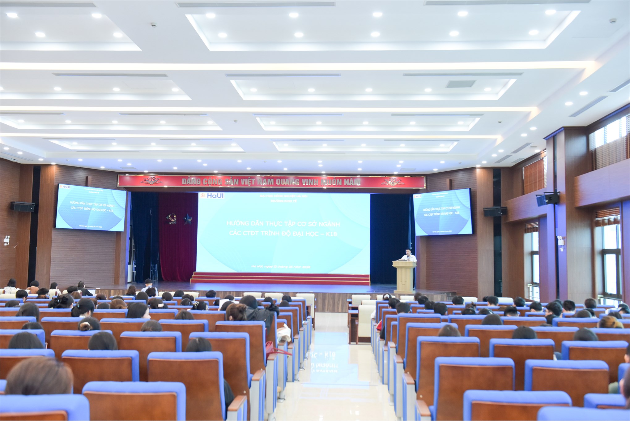 Khoa quản trị, Trường Kinh tế tổ chức Hướng dẫn thực tập cơ sở ngành khối ngành Quản trị và Tư vấn học sớm chương trình Thạc sĩ